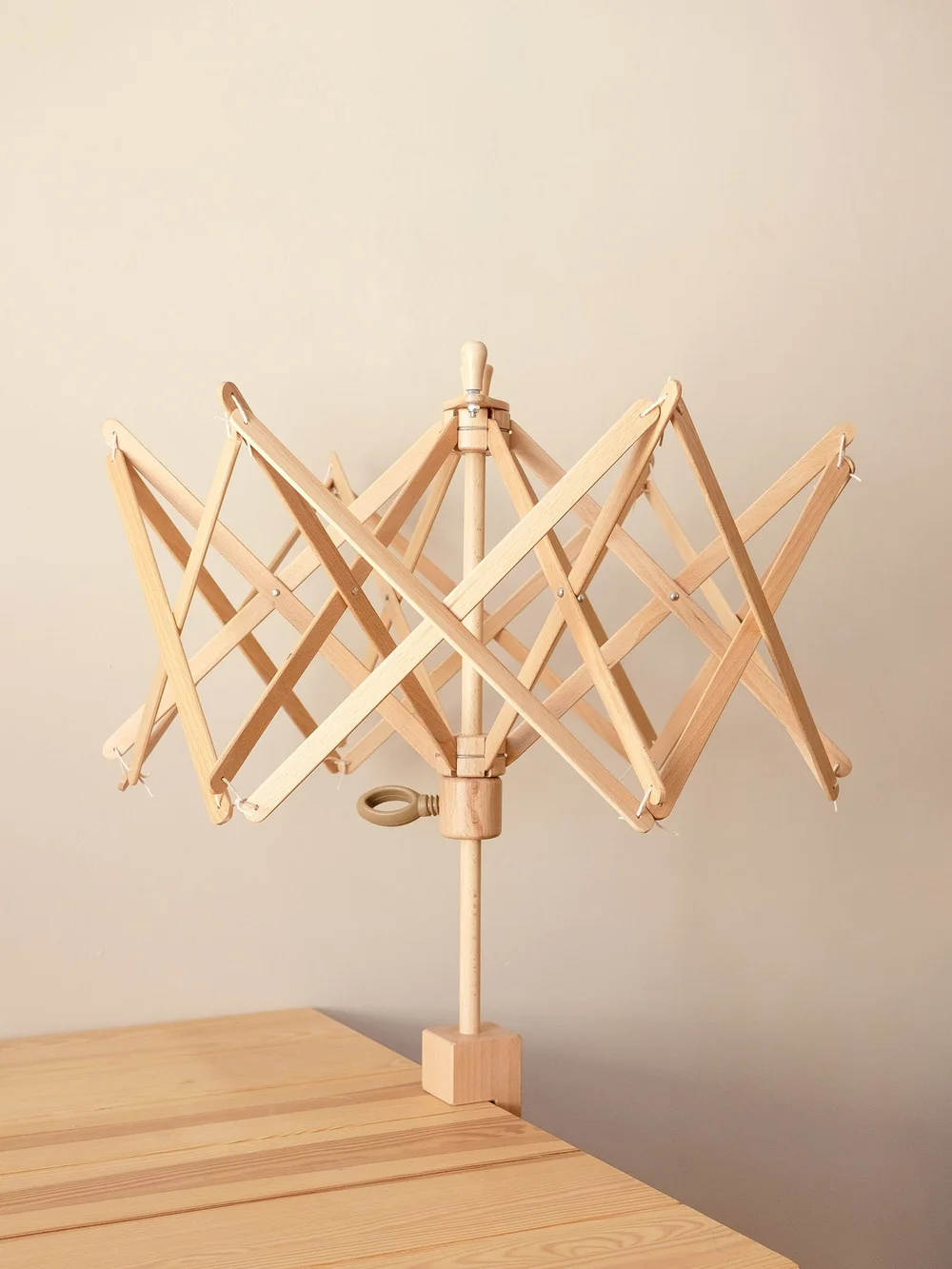 Yarn Winder and Yarn Swift Combo, Wooden Yarn Ball Winder for Knitting Crocheting Hand - Operated Yarn Winder - België