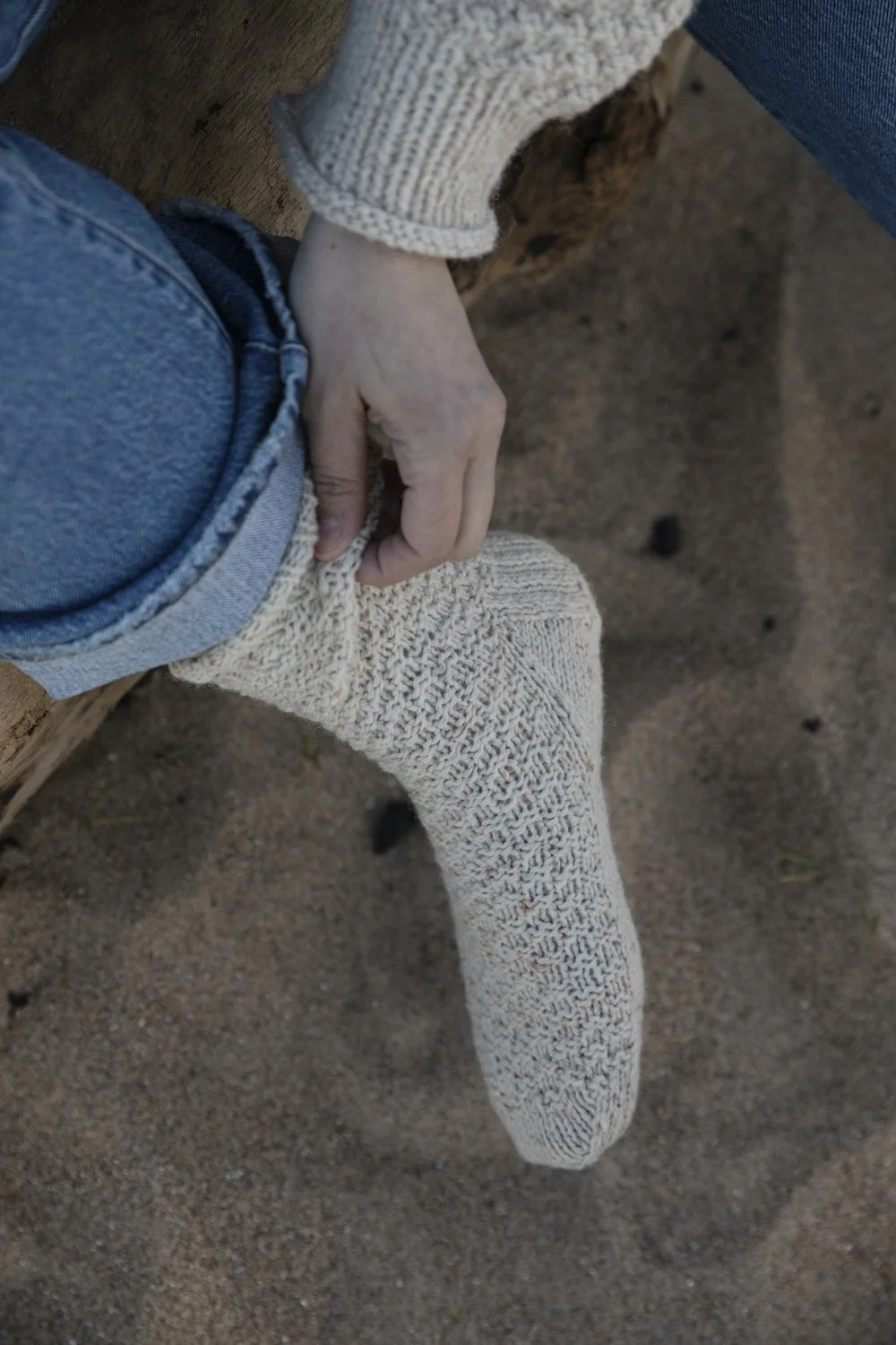 RebeccaClow_Shorelines_Crinan_socks3.jpg