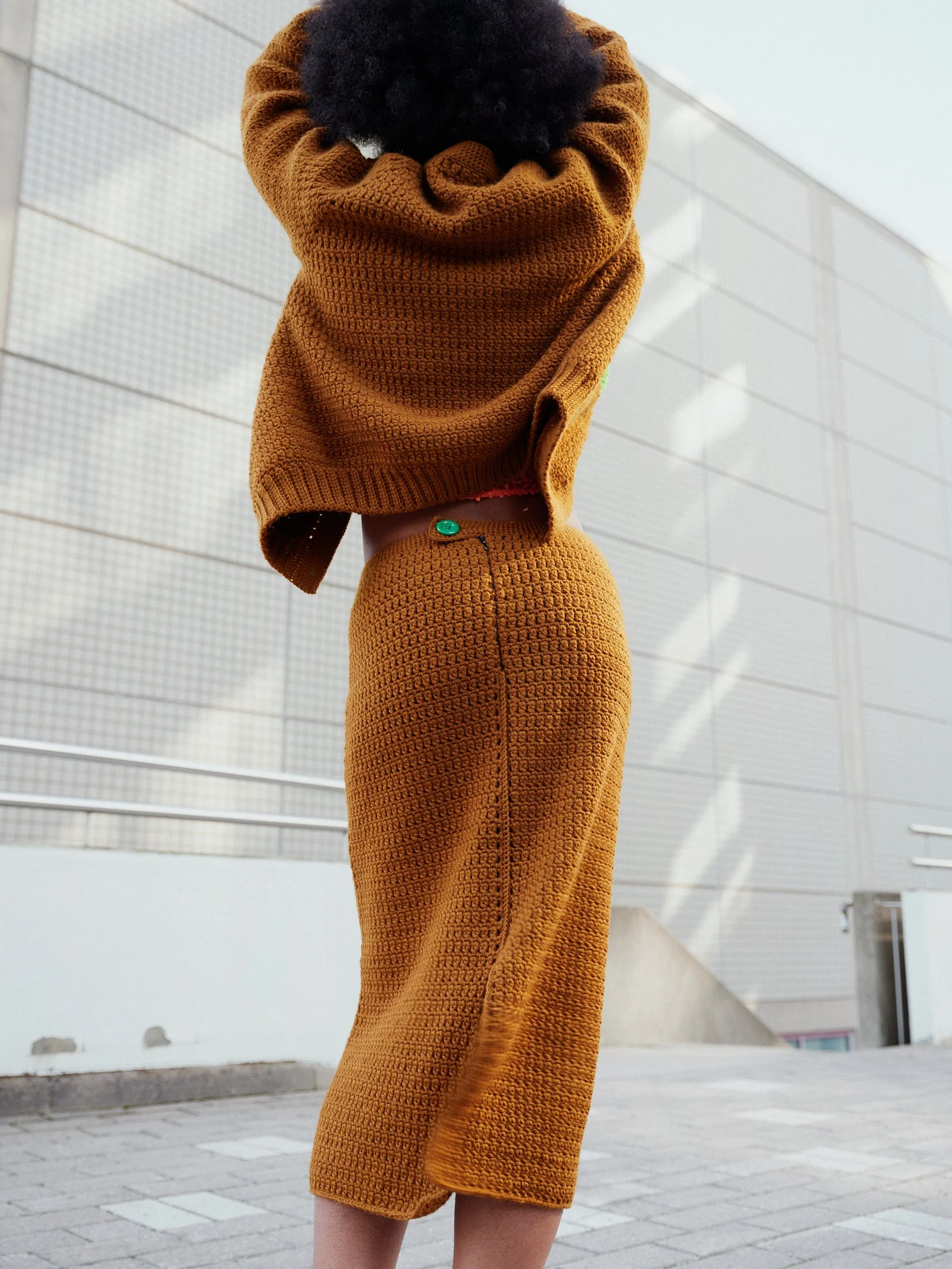 Hook Out - Molla Mills | flock