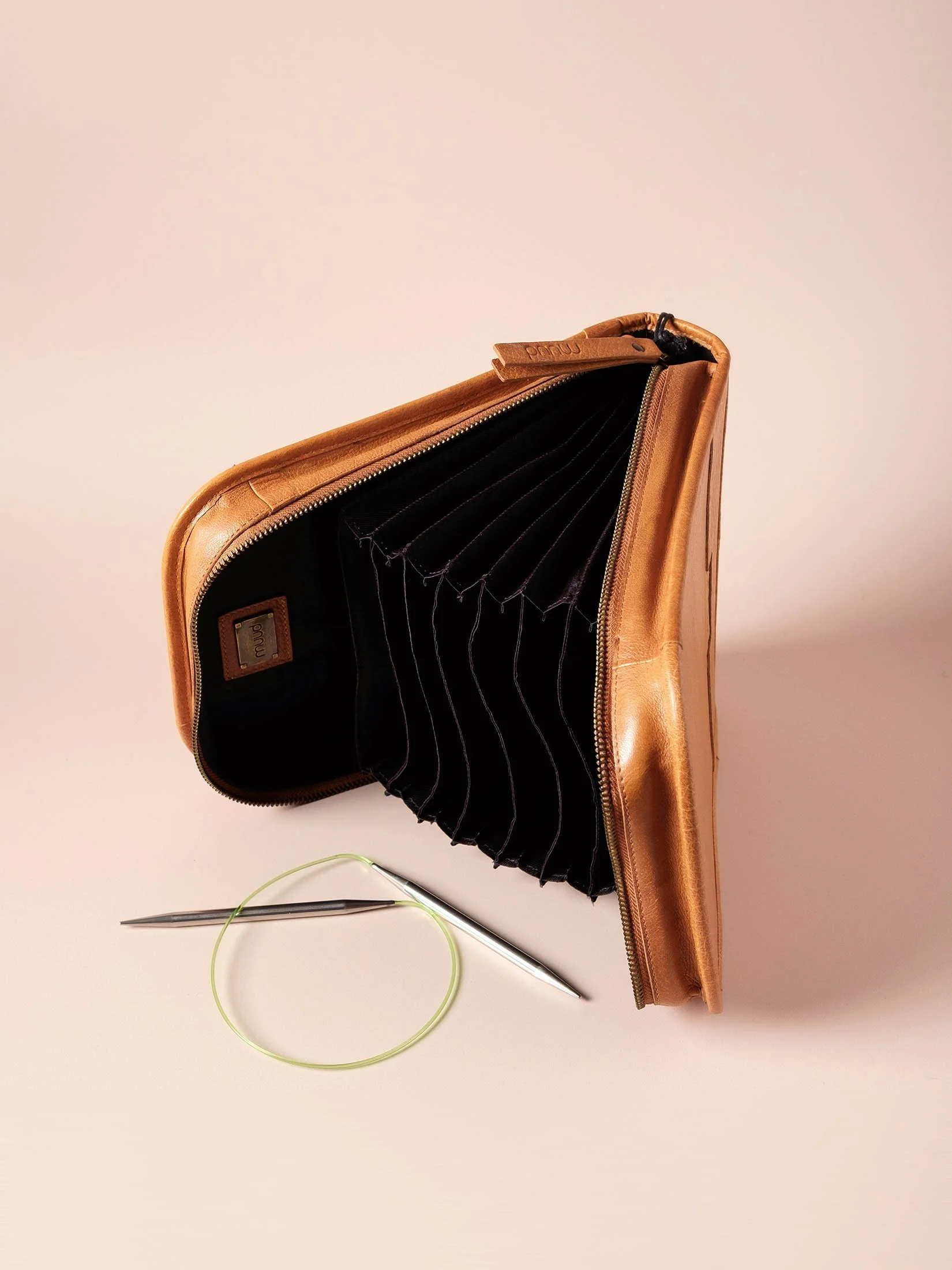 Muud Voss Needle Case Flock-3759.jpg