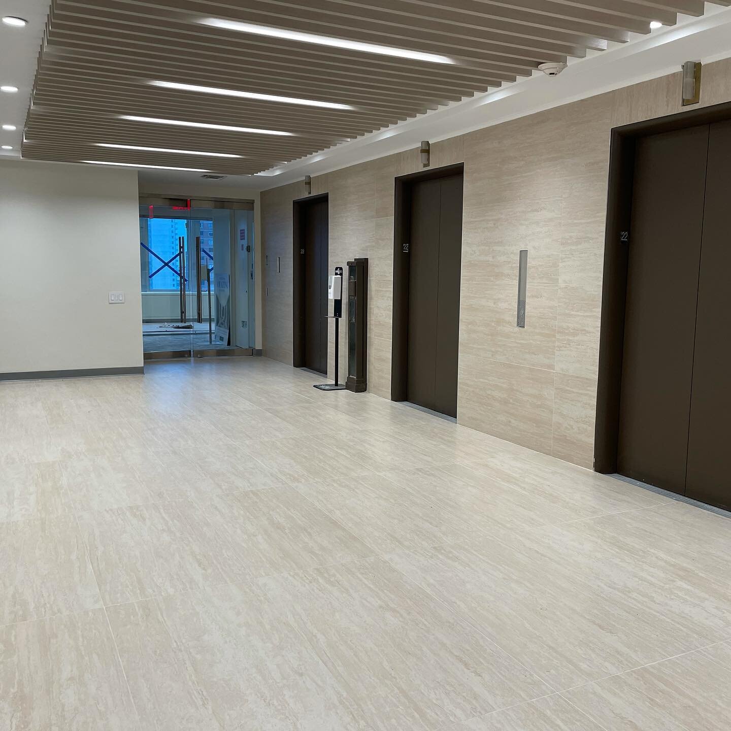 Office lobby renovation✅ #tile #tilework #tiledesign #tileinstallation #tiledecor #renovation #remodel #remodeling #construction #lobbydesign #lobby #officedesign #techcrew #techcrewnyc #tc #lobbyrenovation #largeformattiles