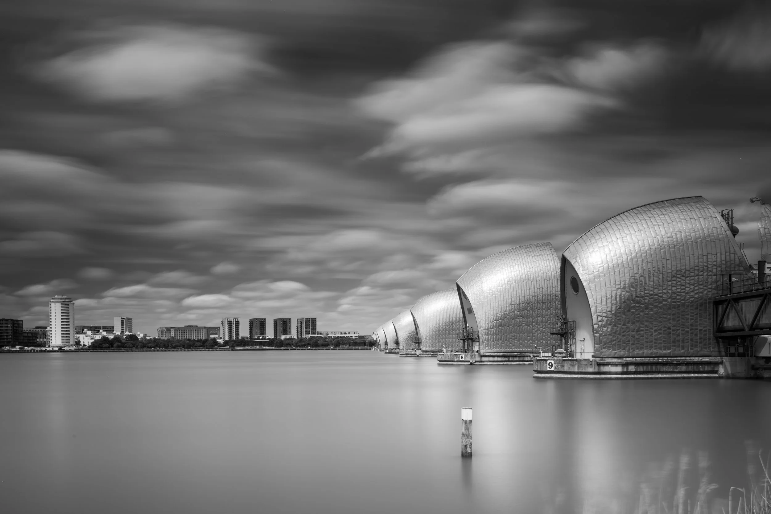 Canary Wharf, London (Copyright 2024 © peterclaphamphotography)