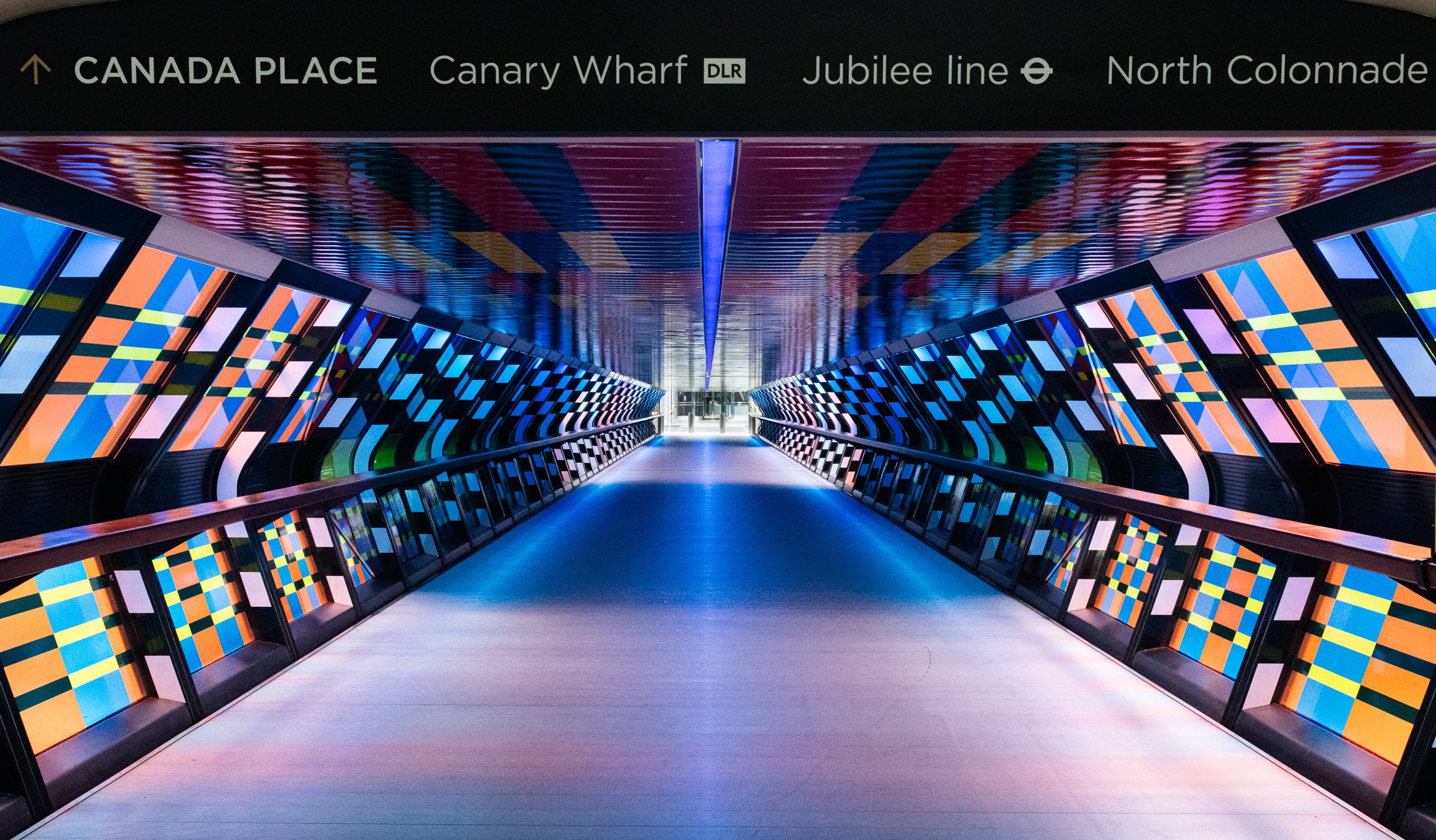 Subway, London. (Copyright 2024 © peterclaphamphotography)