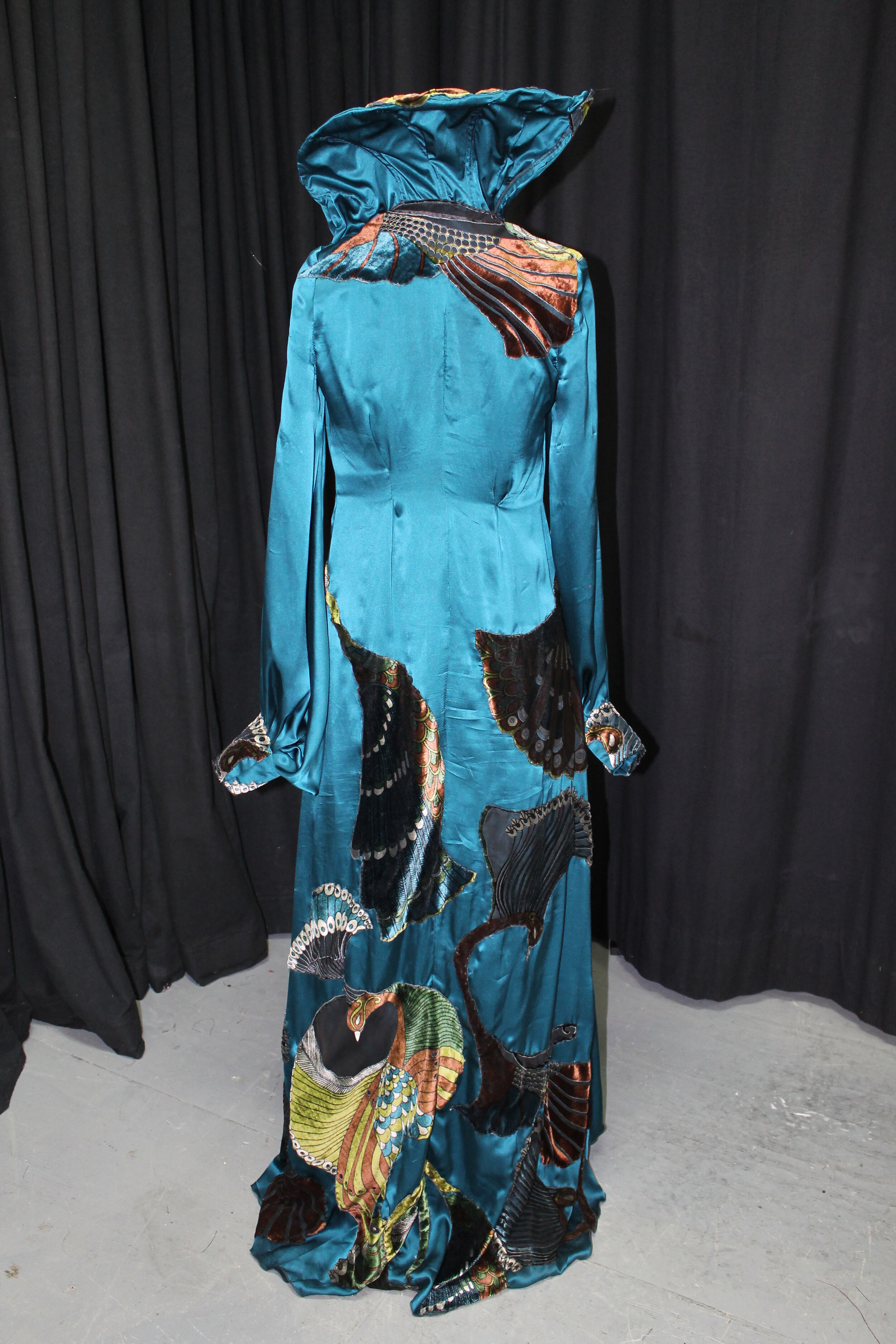 Back View of Queen Morgan Le Fay
A Connecticut Yankee
Costume Designer: Charlene Gross