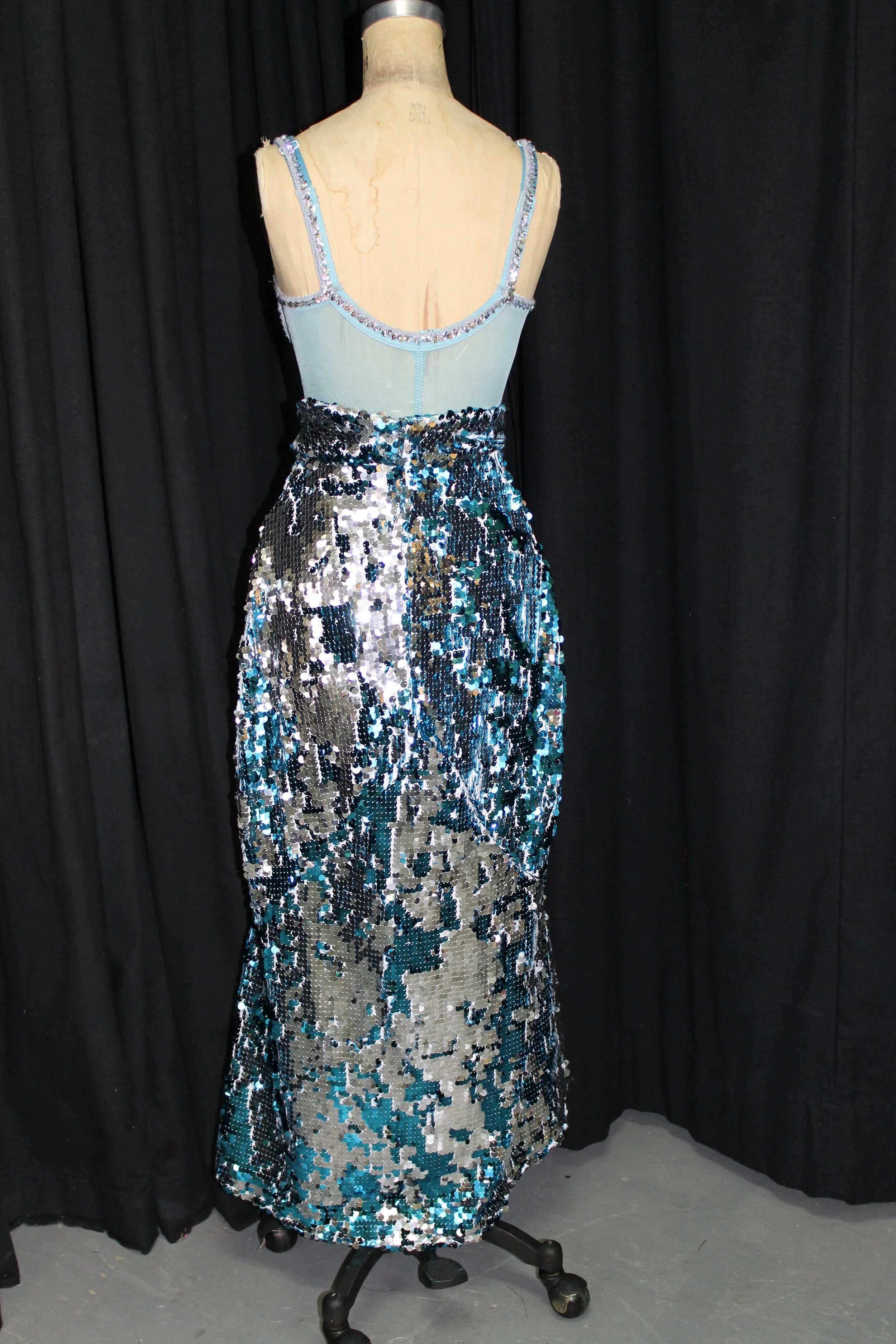 Back View of Hot Box Girl (Take Back Your Mink)
Guys and Dolls
Costume Designer: Charlene Gross