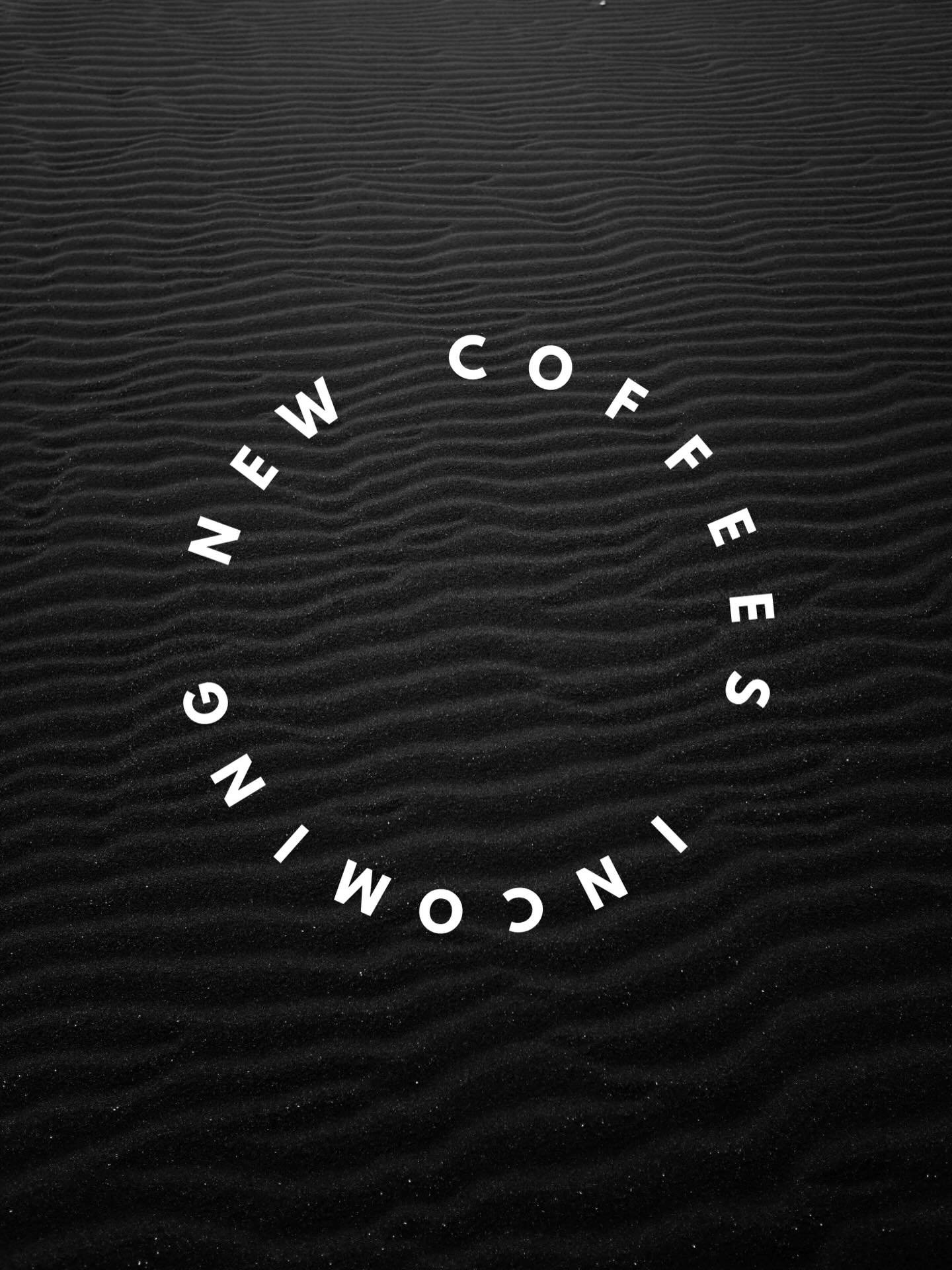 New year + a few new coffees to introduce you guys to. 

A year of projects as well 

Info incoming 

@lars.and.margo 
#waitandsee #awesomecoffee #flavour #coffeeroaster