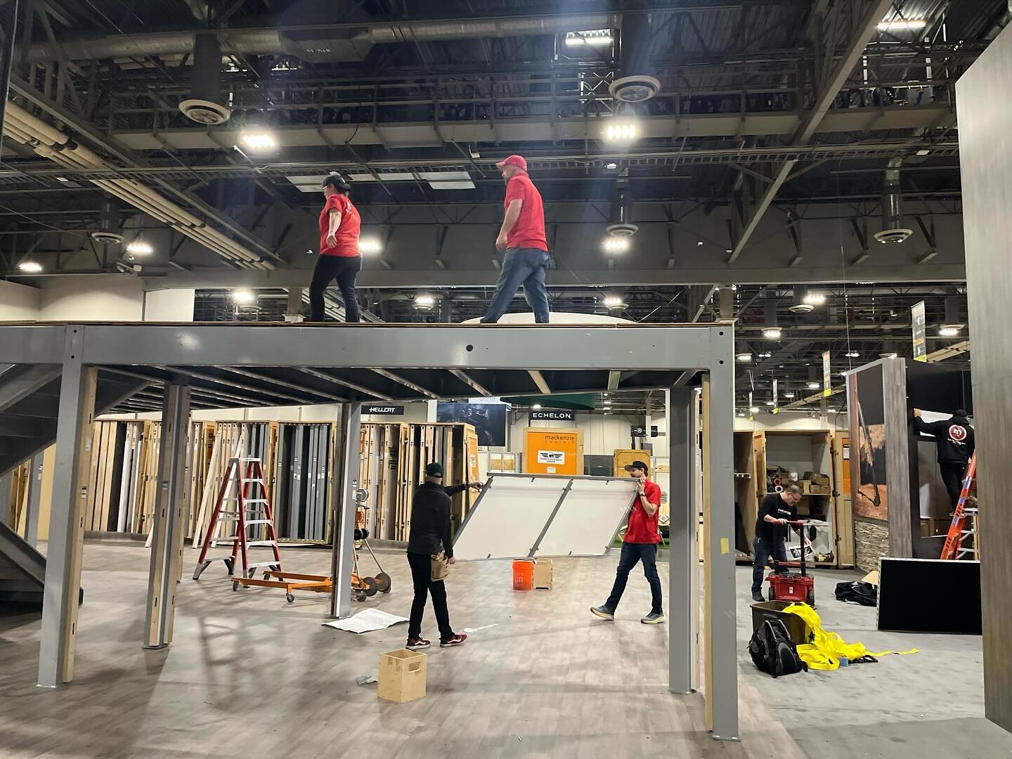 It&rsquo;s getting crazy over here in Vegas! Momentum is making moves at SHOT Show 2024 and World of Concrete. 
#eventmanagement #tradeshow #installandismantle #momentummanagement #exhibition #tradeshows #tradeshowbooth #events #tradeshowdisplay #pro