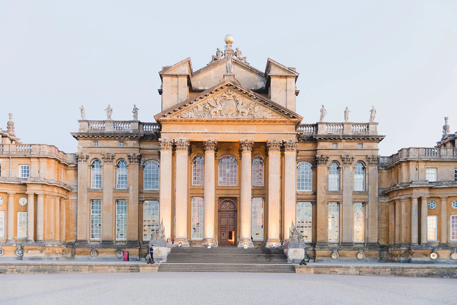 blenheim_palace_exterior.jpg