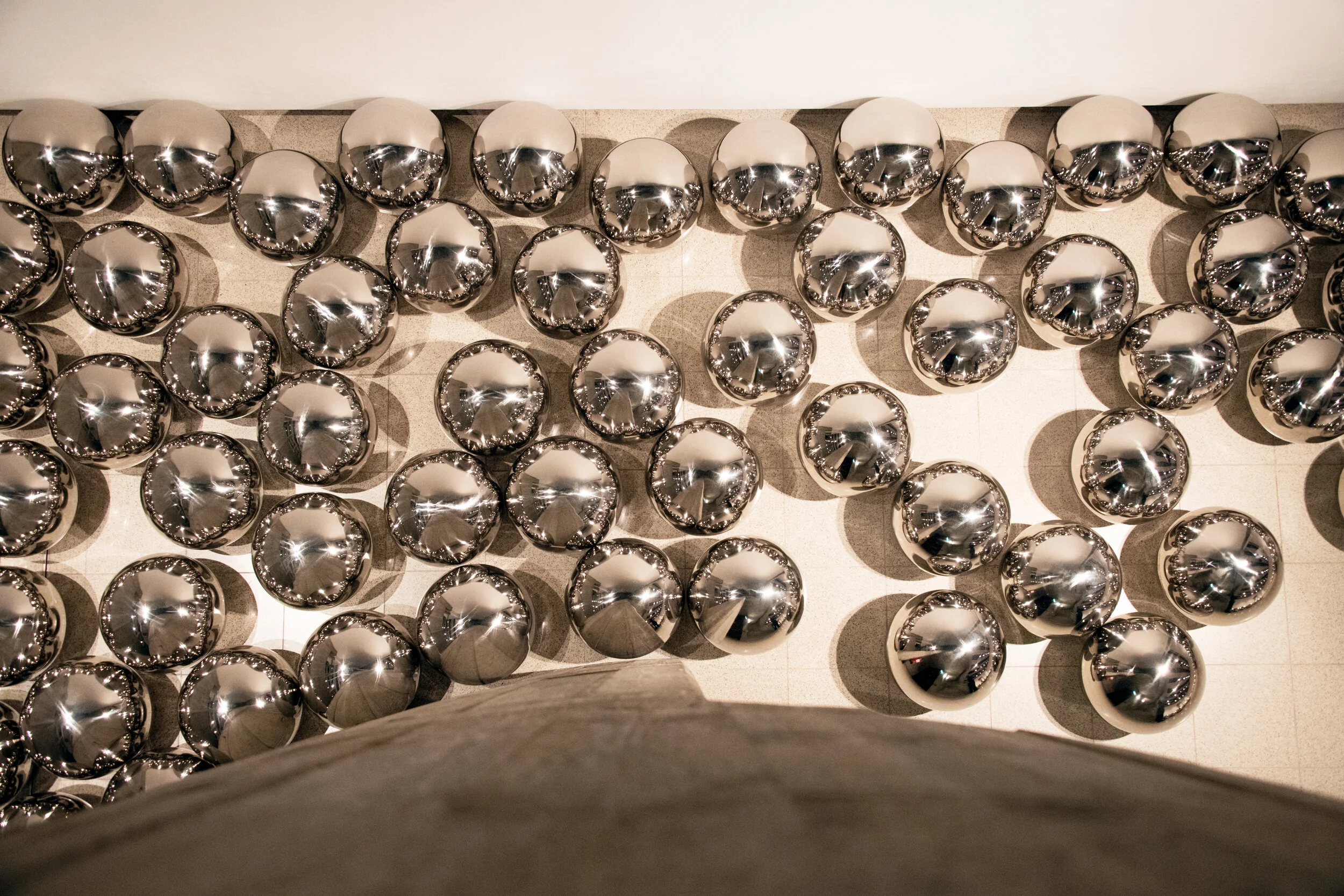 mirror hayward gallery.jpg