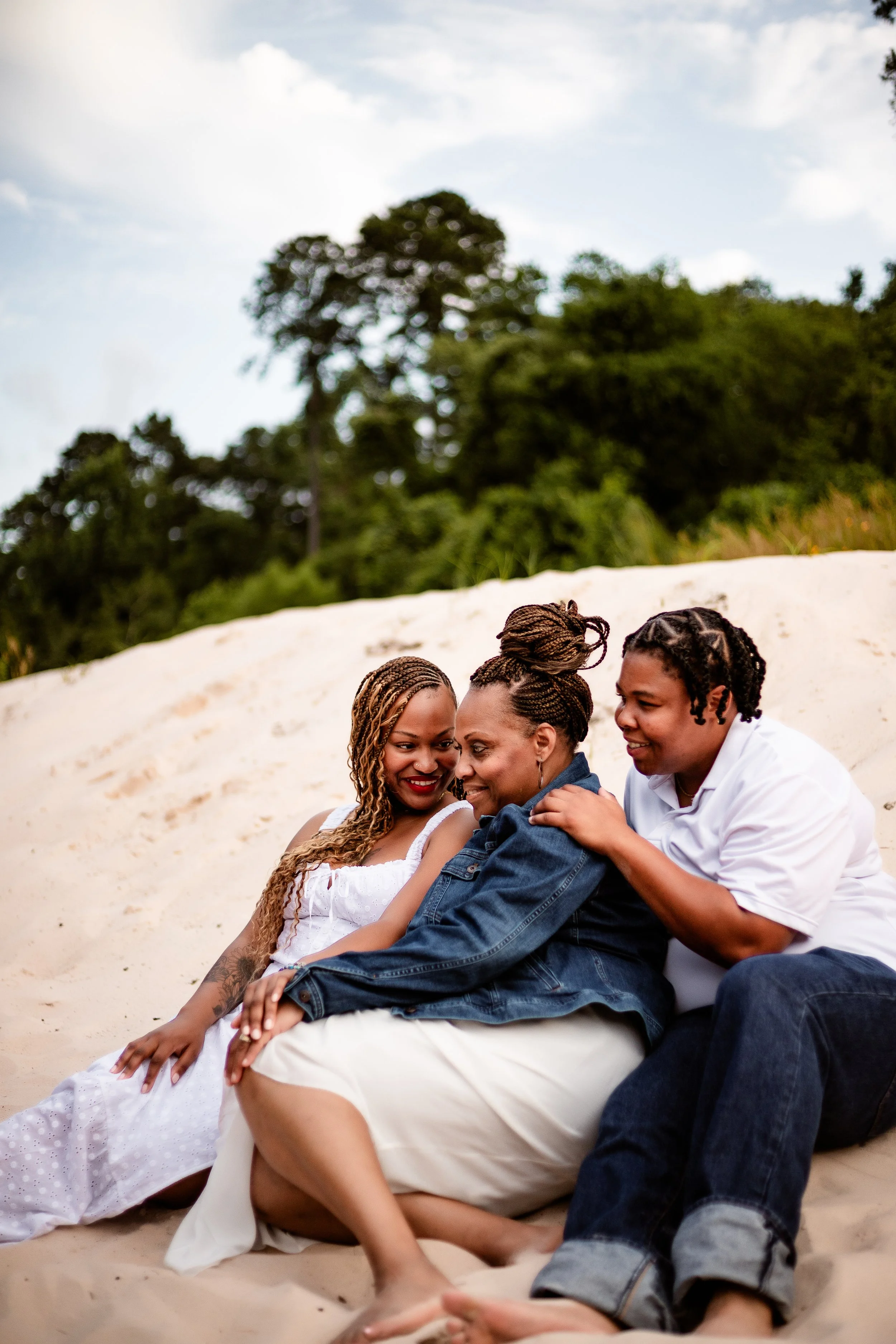 family-photoshoot-creek-spring-texas.jpg