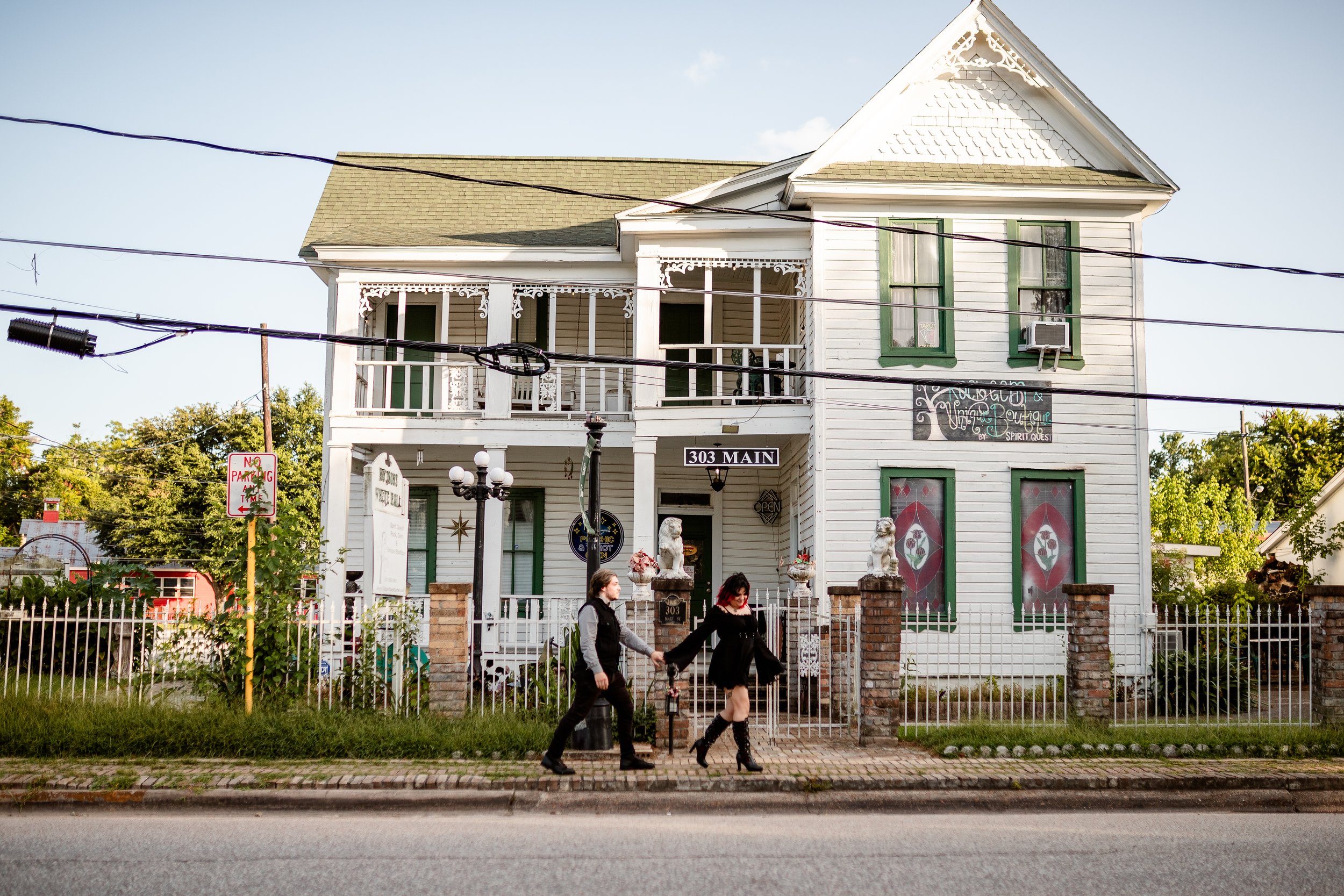 couples-photoshoot-spring-texas.jpg