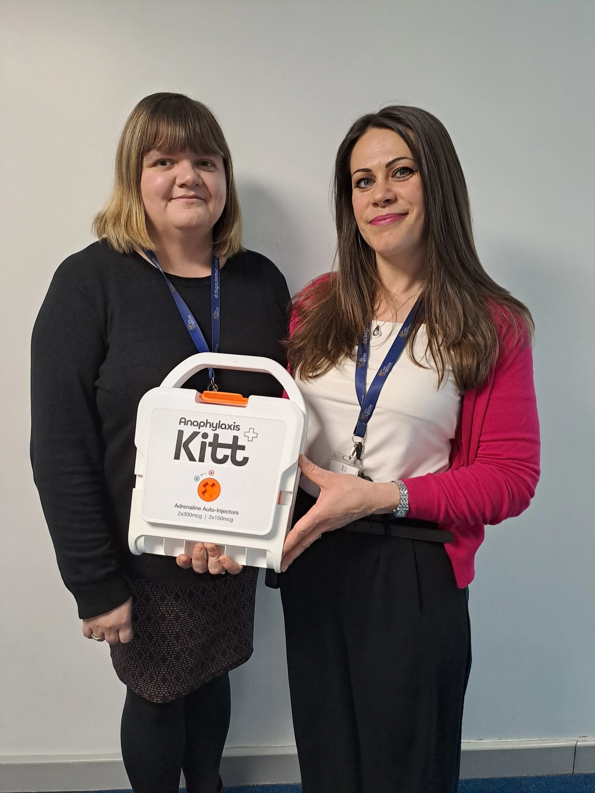 A school staff member has first airborne severe allergic reaction to chickpea curry, saved by ‘Anaphylaxis Kitt’