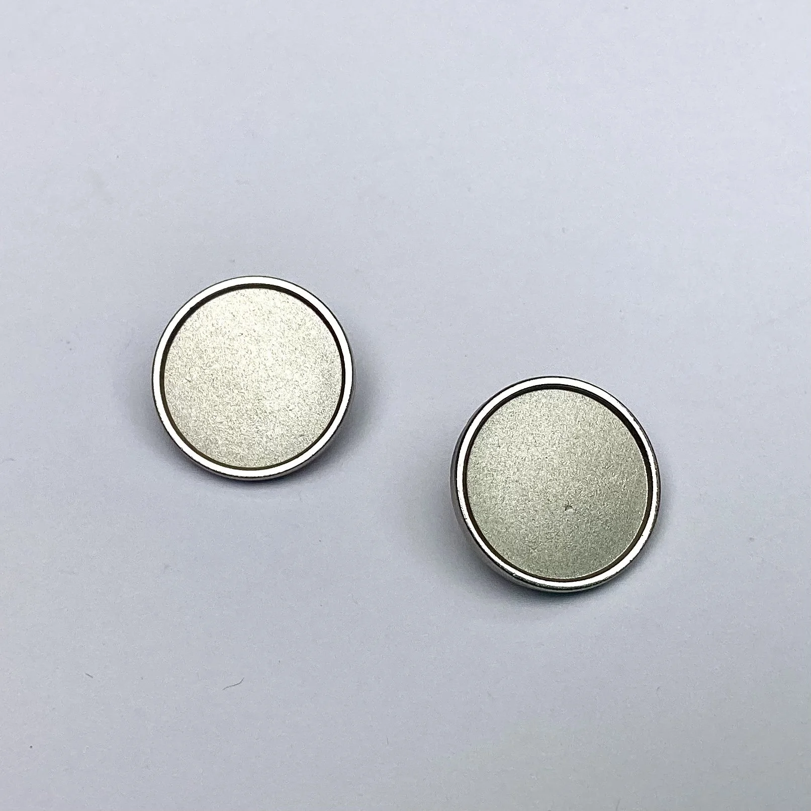 Silver Matte Shank back Metal Button 32L