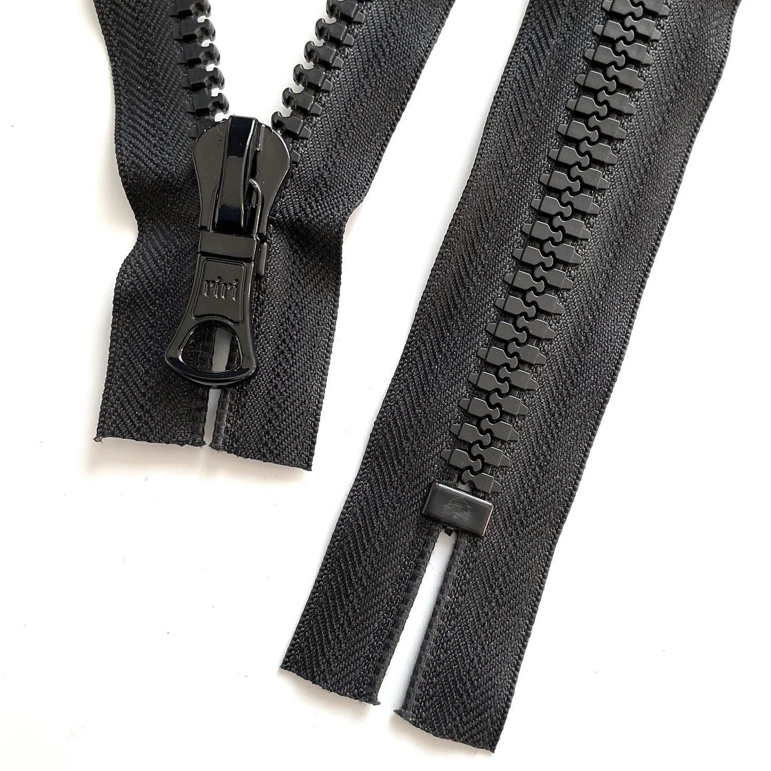 RiRi Black Tape, Chunky Plastic Teeth, Closed Ended Zip