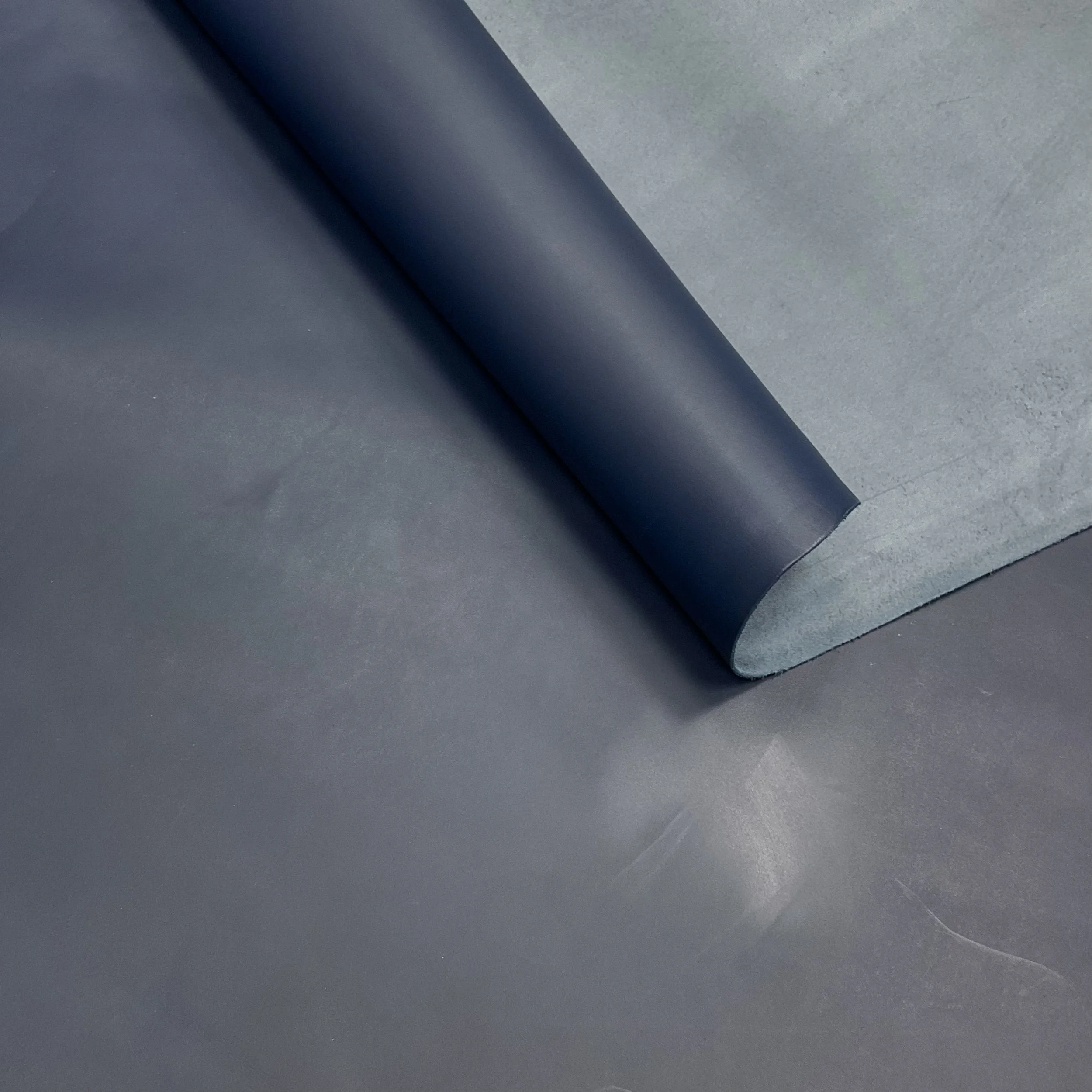 Dark Navy Smooth Italian Leather Hide