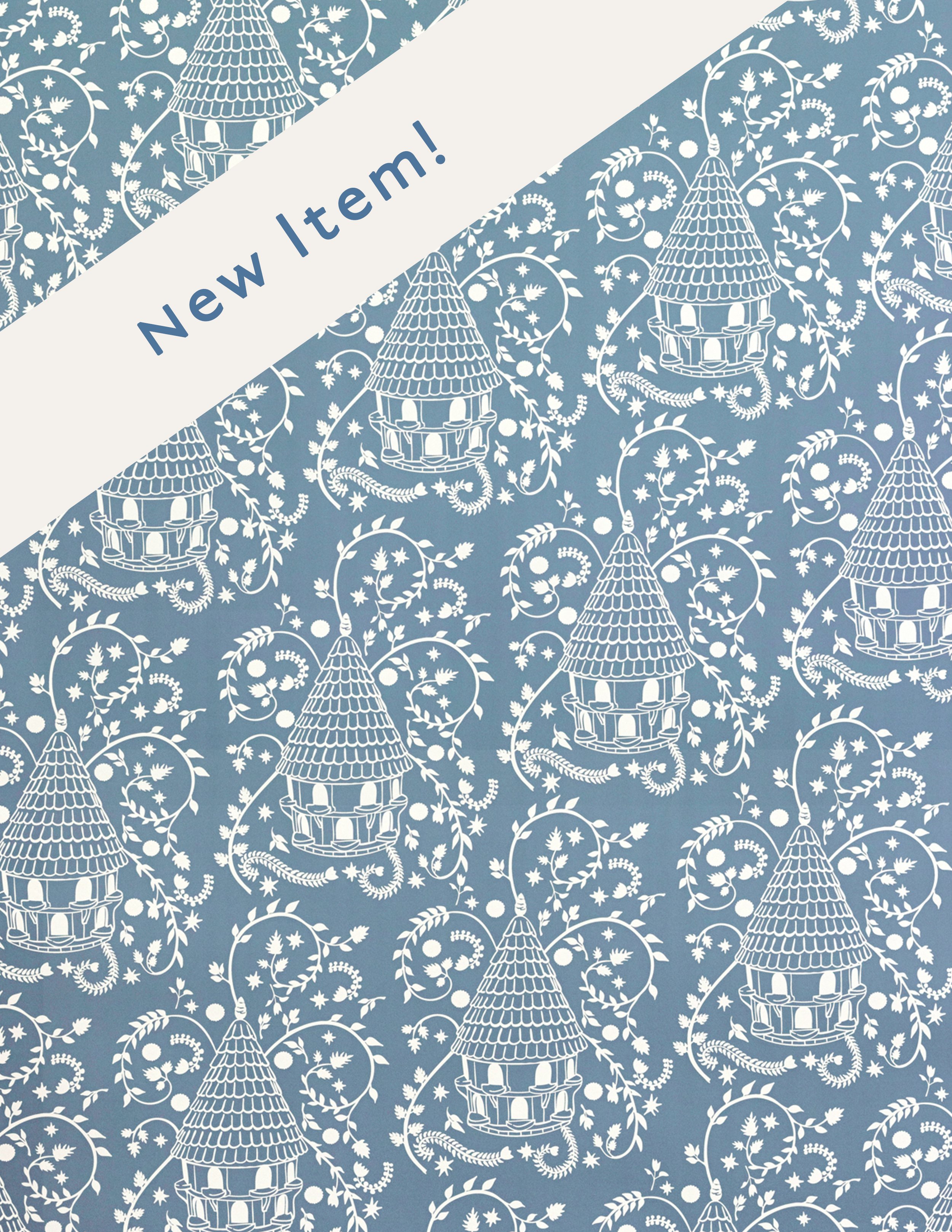 cottage garden on clay coated wallpaper