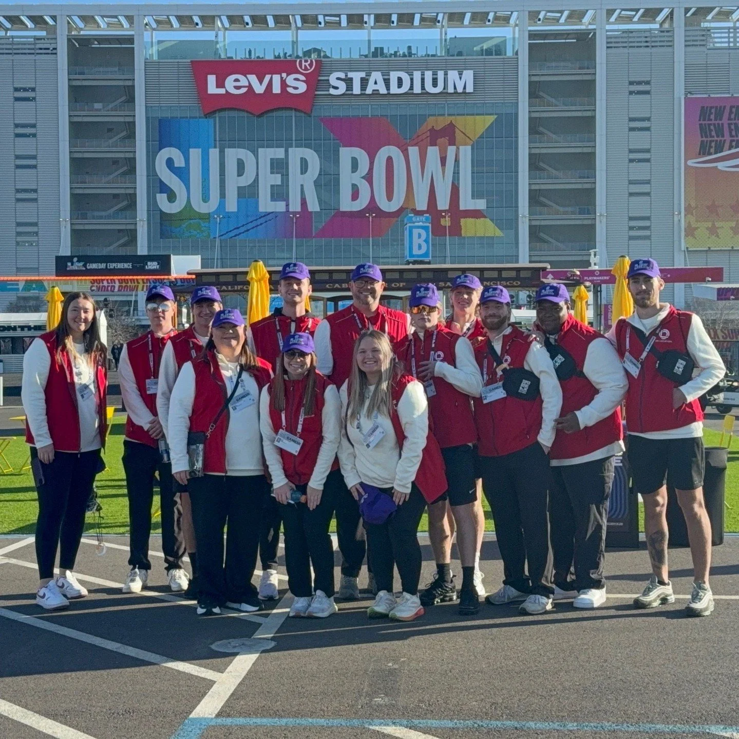 Opportunities go far beyond campus at @unoh_edu. 

From working behind the scenes at the Super Bowl and NFL Draft to experiencing events like the Daytona 500, Formula Drift, Monster Jam, and American Rally Association, UNOH students don&rsquo;t just 