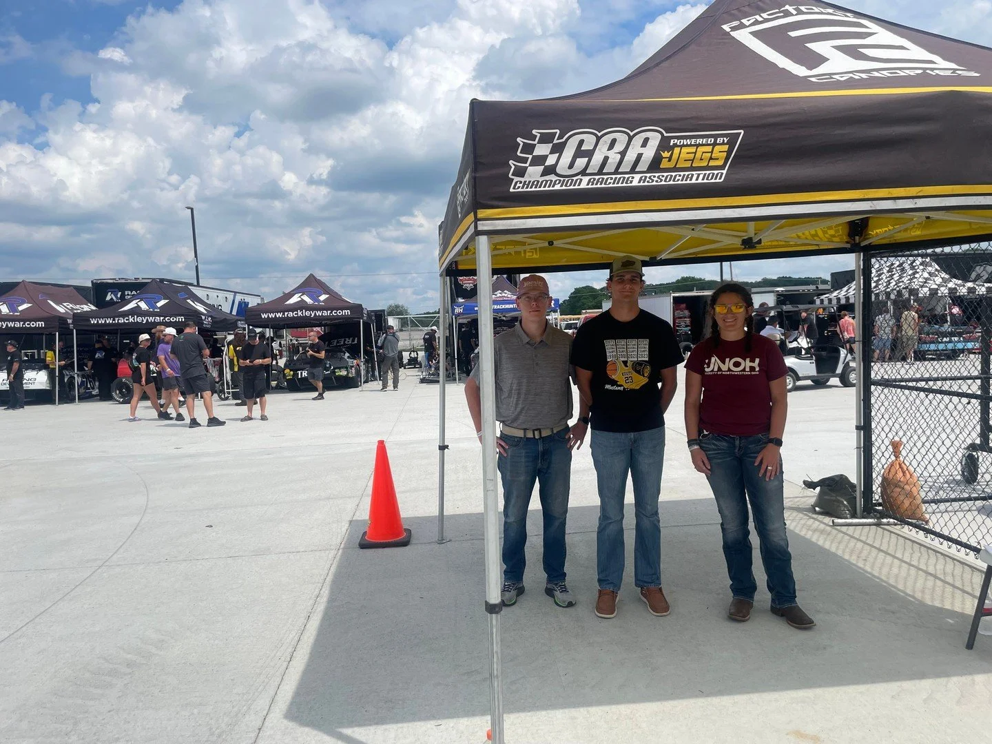 #MotW At @unoh_edu, motorsports isn&rsquo;t just about what happens on the track&mdash;it&rsquo;s about everything behind the scenes, too.

Students in the Motorsports Marketing program get real-world experience working at events, building brands, cr