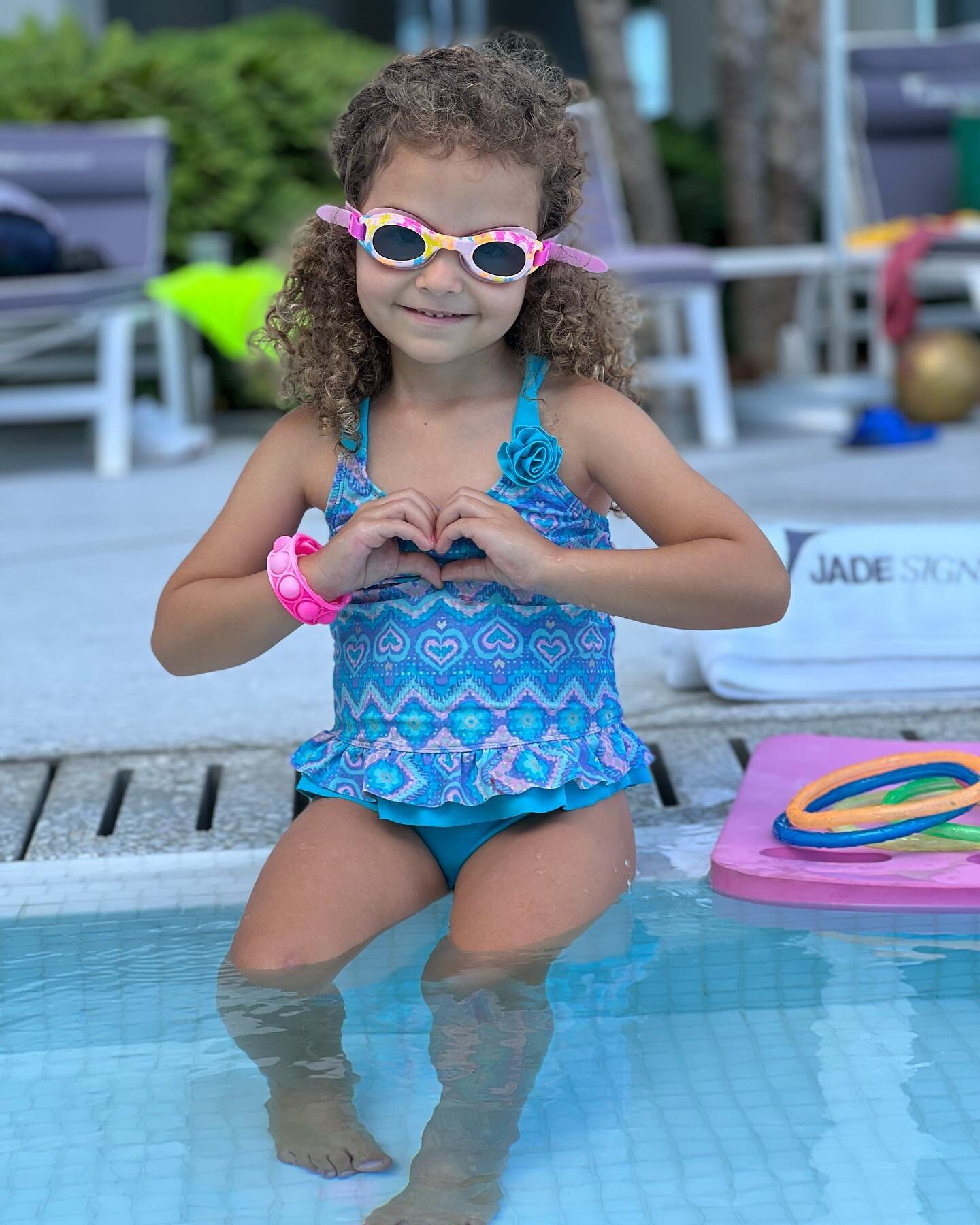 Nothing but 🫶🏻 before swim lesson starts 🧜🏼&zwj;♀️
.
.
.
.
.
#swimhaven #drowningprevention #pool #poolparty #babyswimming #florida #miami #sunnyislesbeach #swim #swimlessons #americanredcross