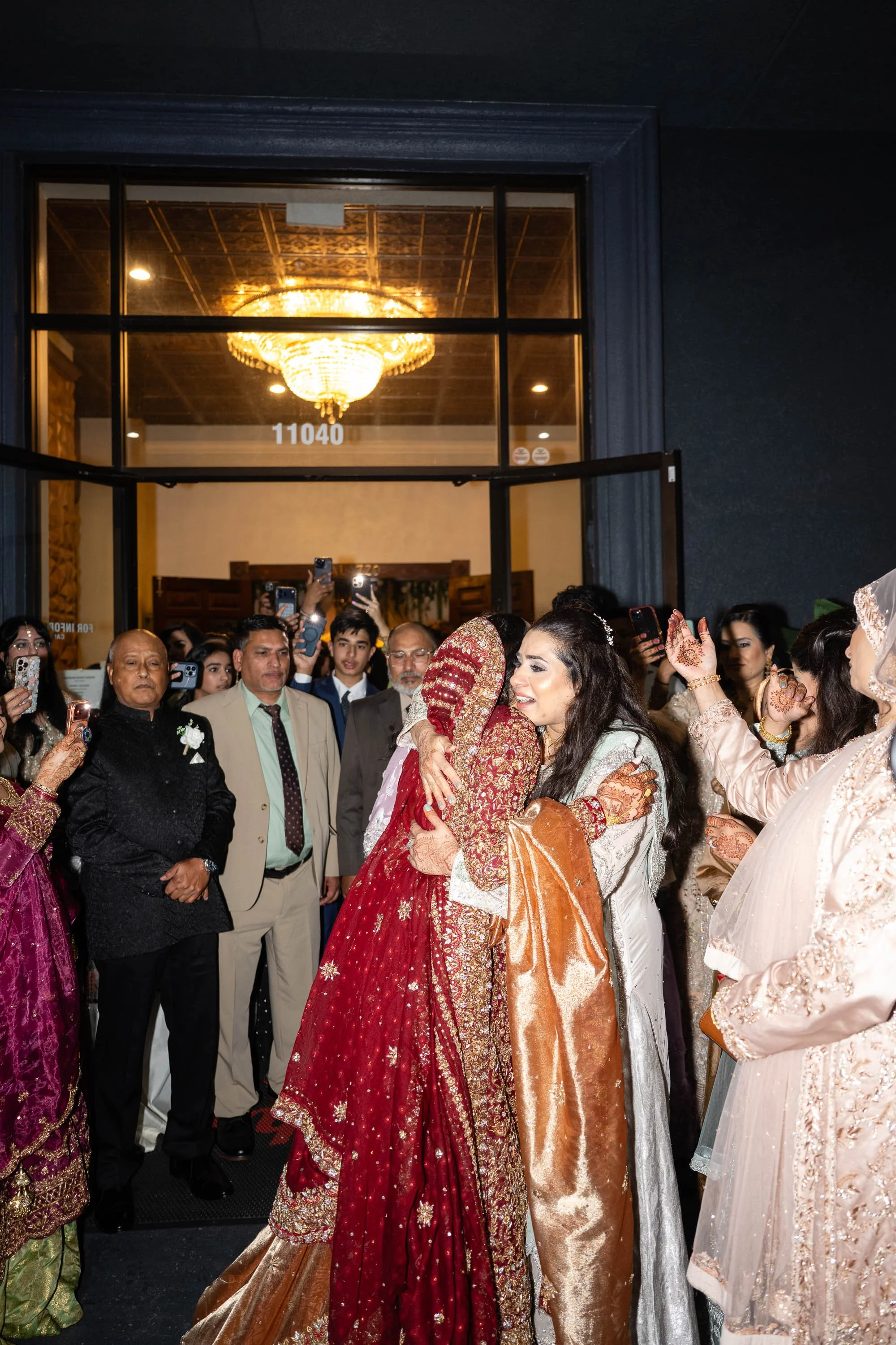 ahsan-aatika-sneak-peek-david-baker-studios-799.JPG