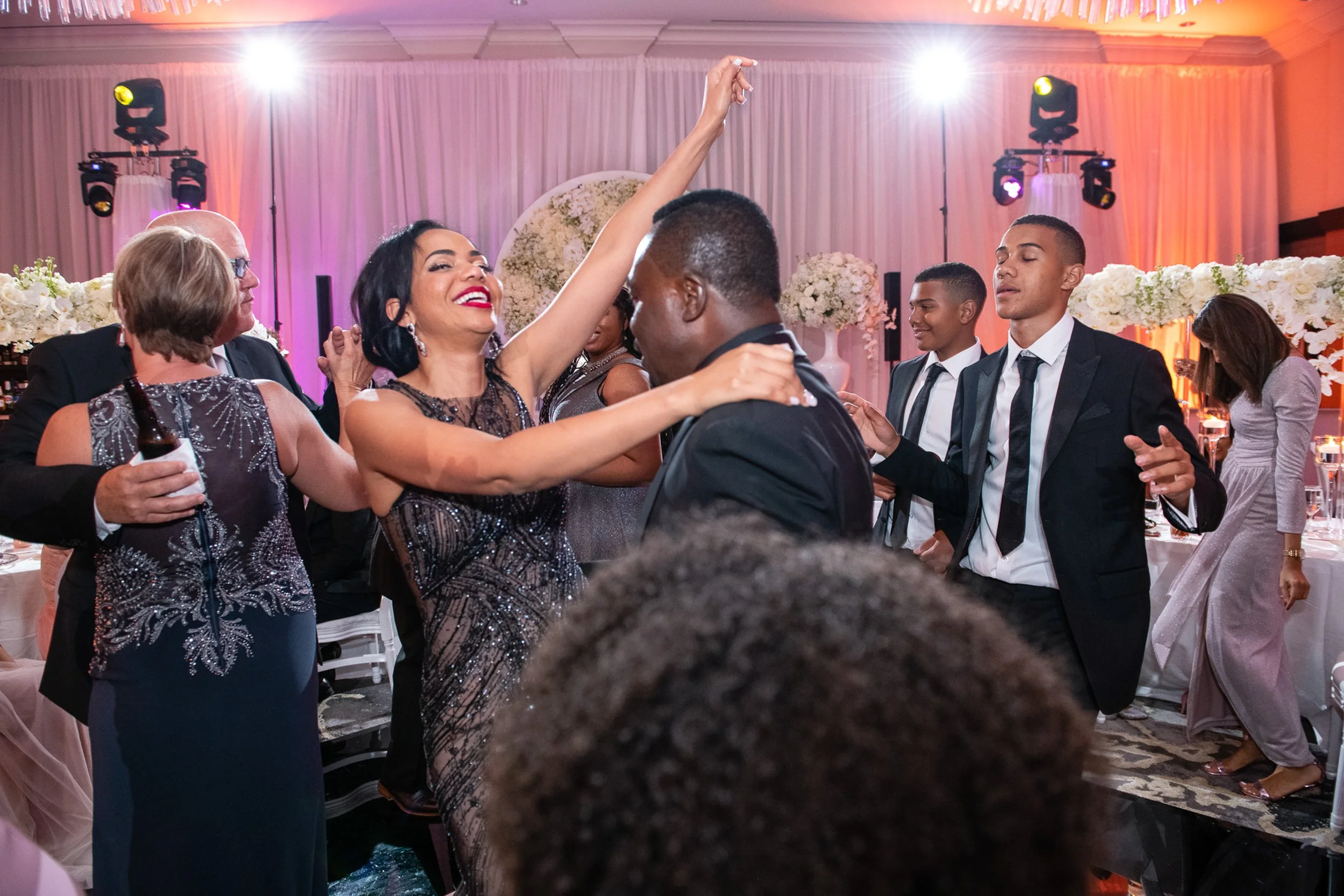 the-post-oak-hotel-uptown-houston-wedding-photos-david-baker-studios-llc-197.JPG