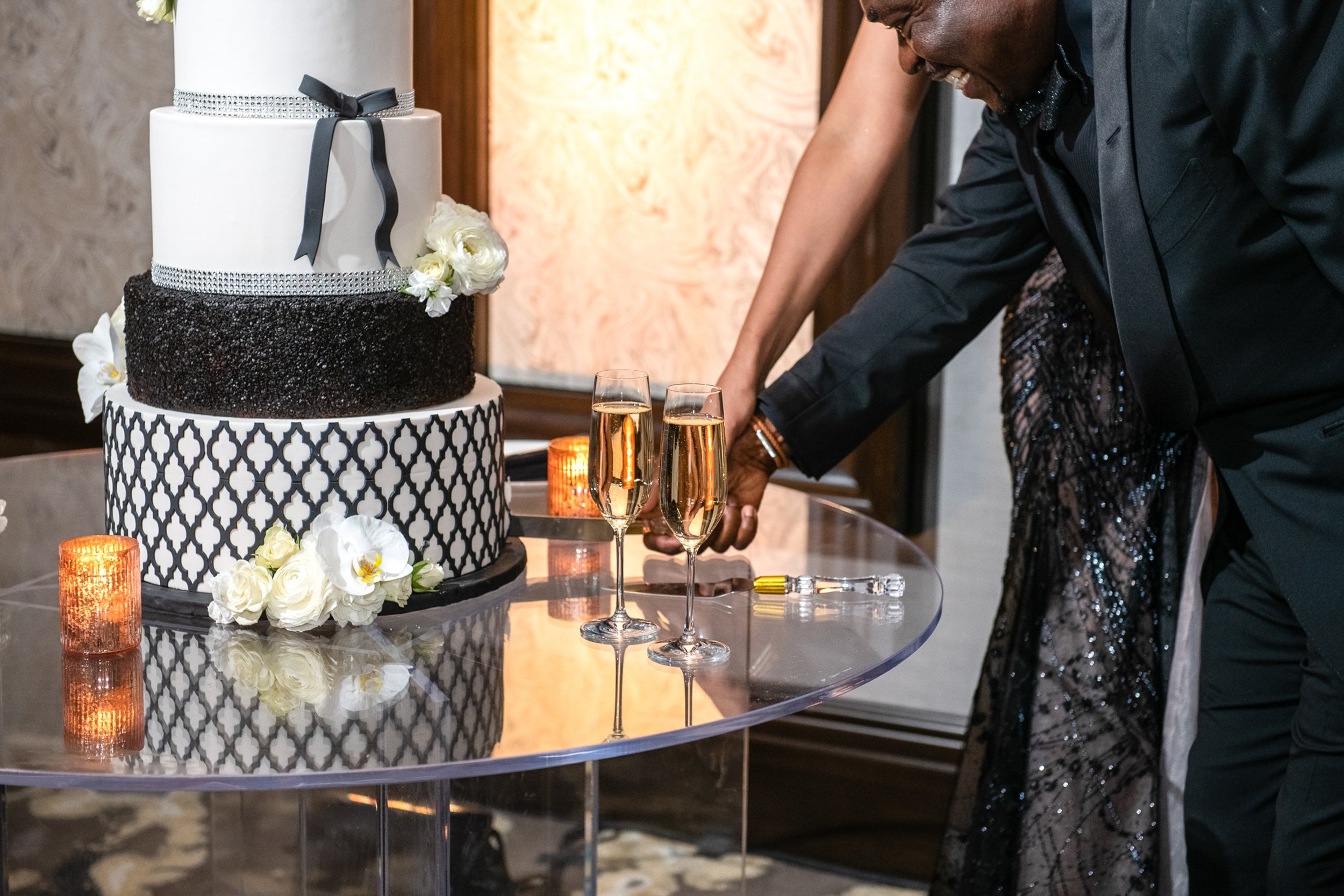 the-post-oak-hotel-uptown-houston-wedding-photos-david-baker-studios-llc-159.JPG
