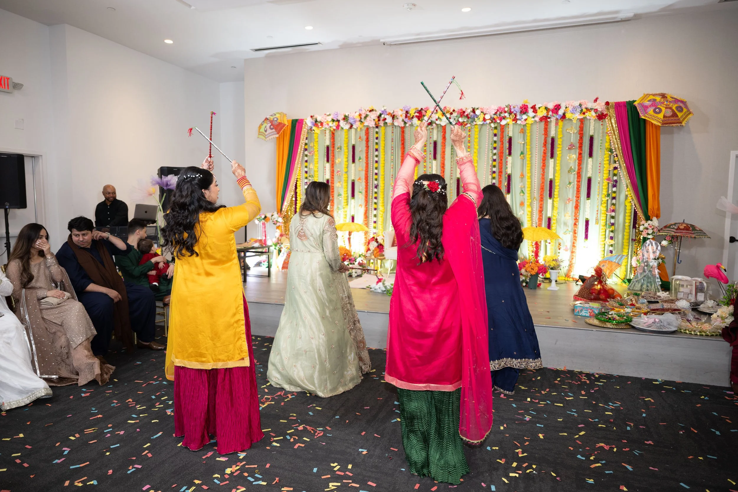 ahsan-aatika-sneak-peek-david-baker-studios-365.JPG