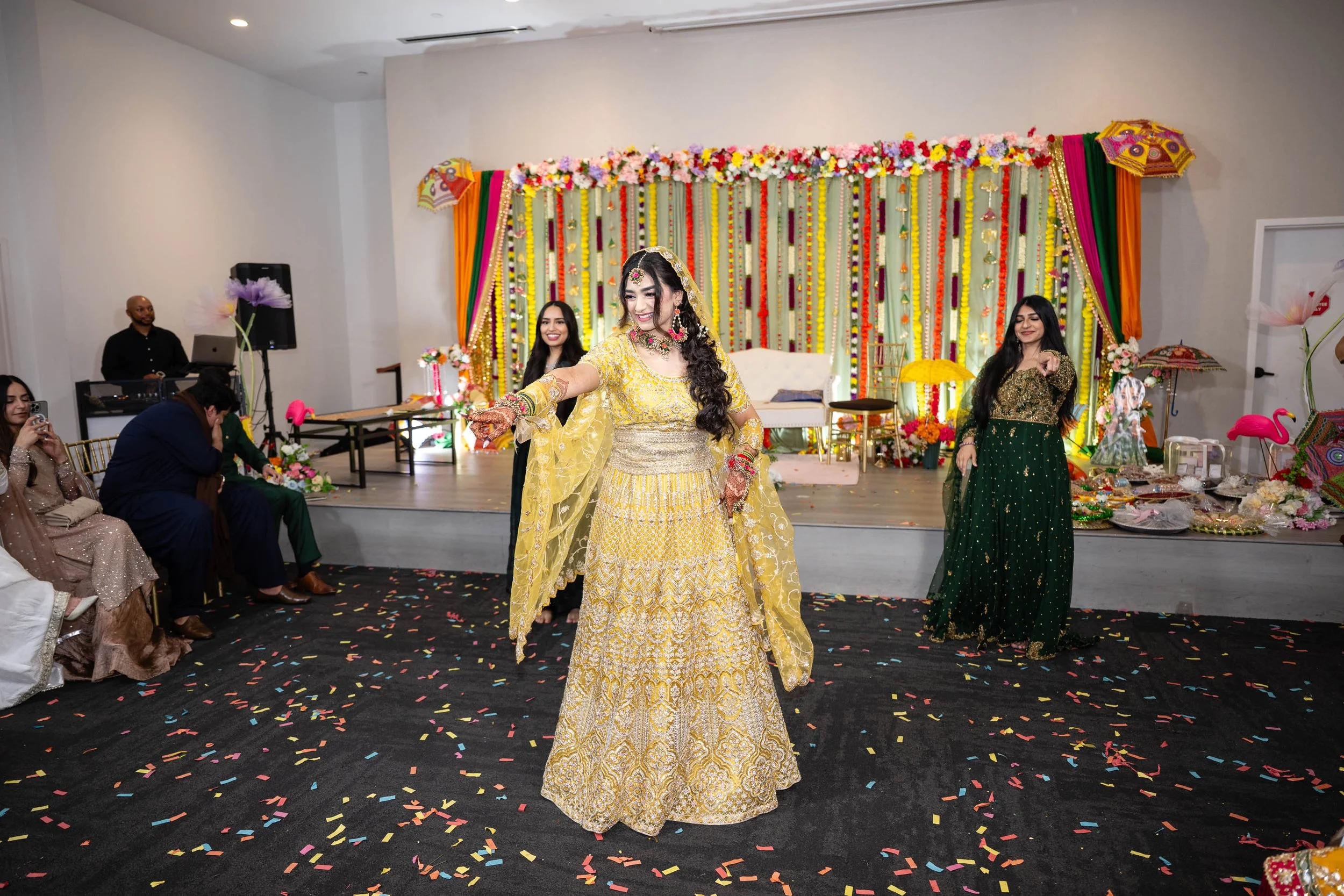 ahsan-aatika-sneak-peek-david-baker-studios-385.JPG