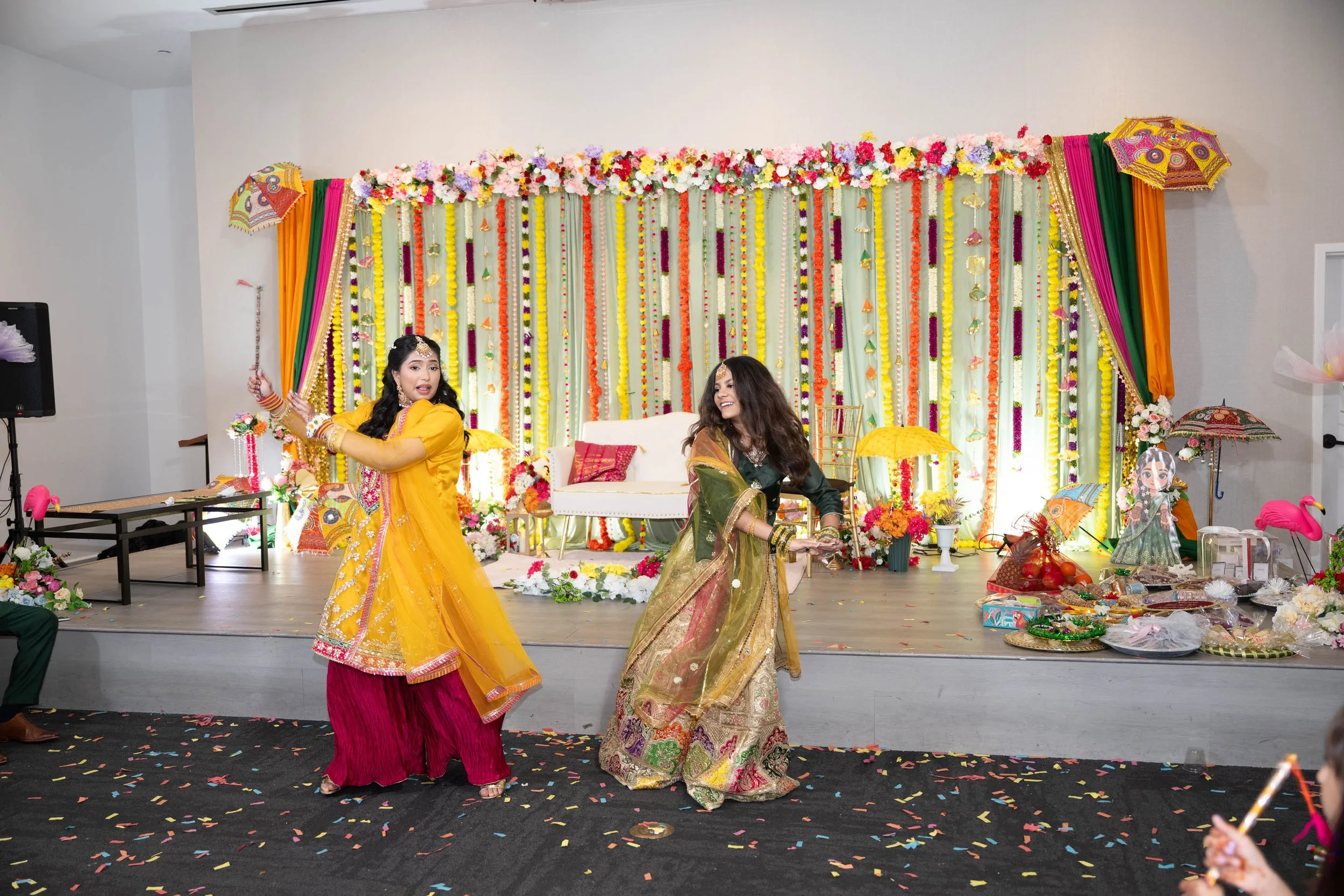ahsan-aatika-sneak-peek-david-baker-studios-397.JPG