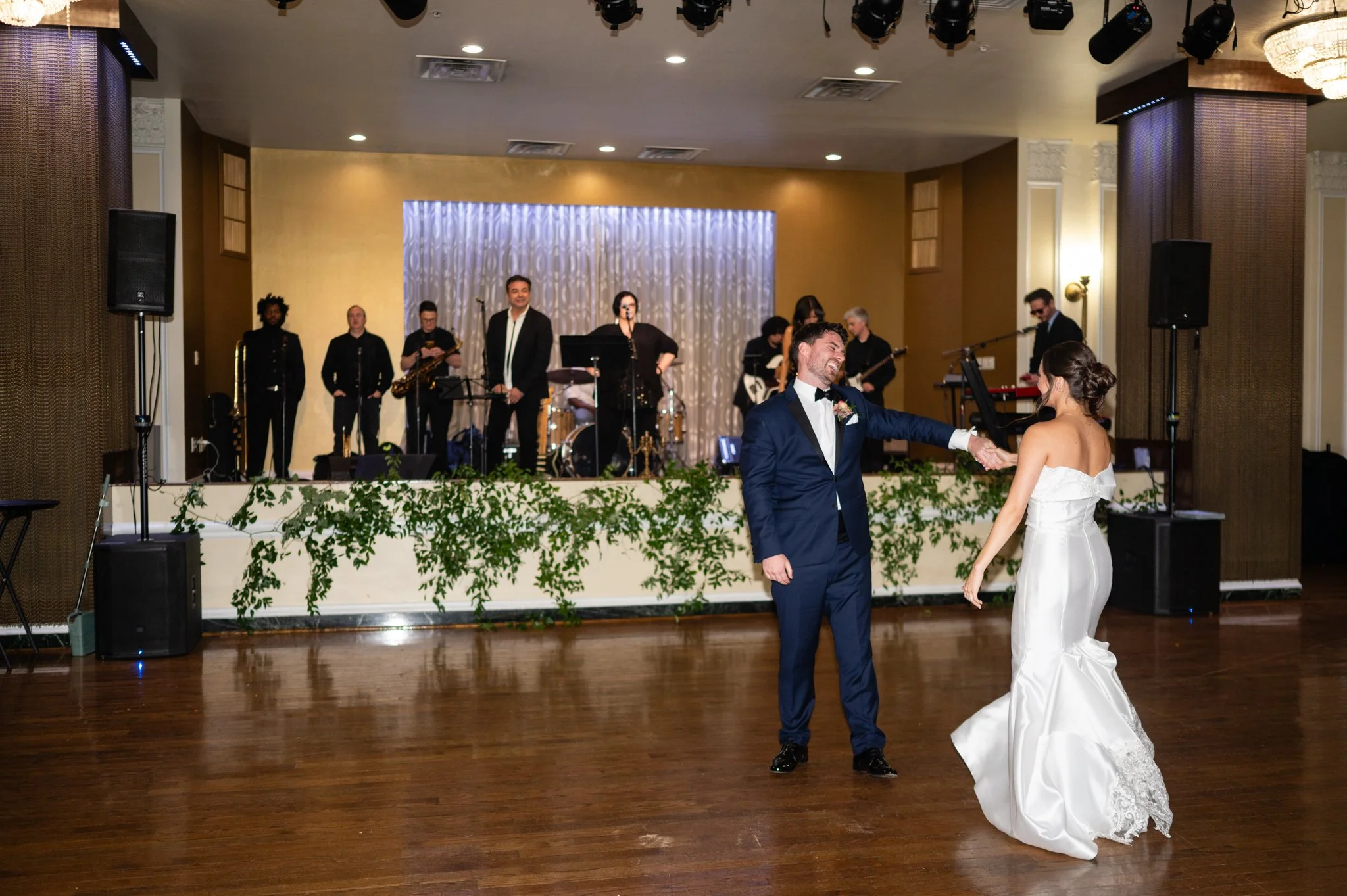 Houston Wedding Photographer | Crystal Ballroom | Houston TX | David Baker Studios LLC - 7694.JPG