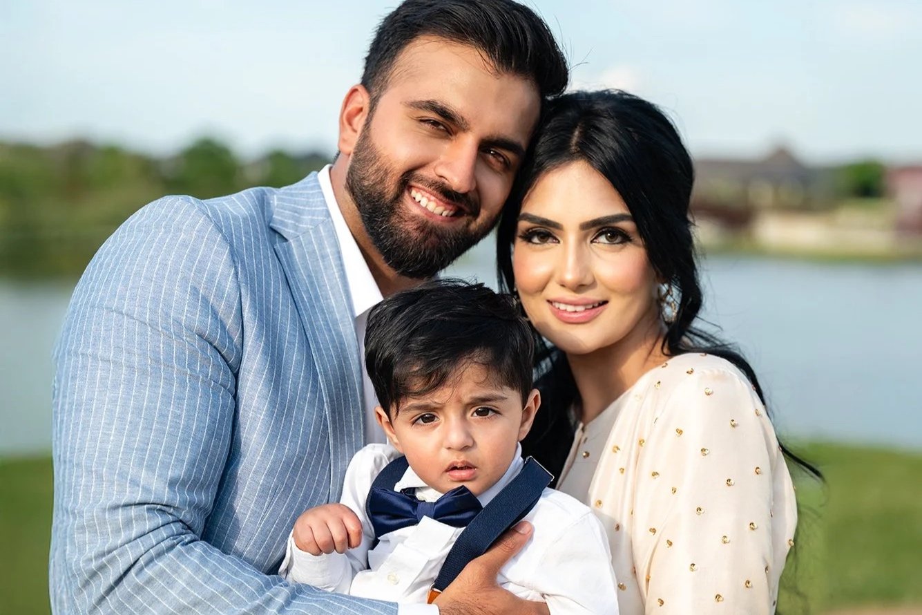 Family Portraits Photographed in Sugar Land, TX