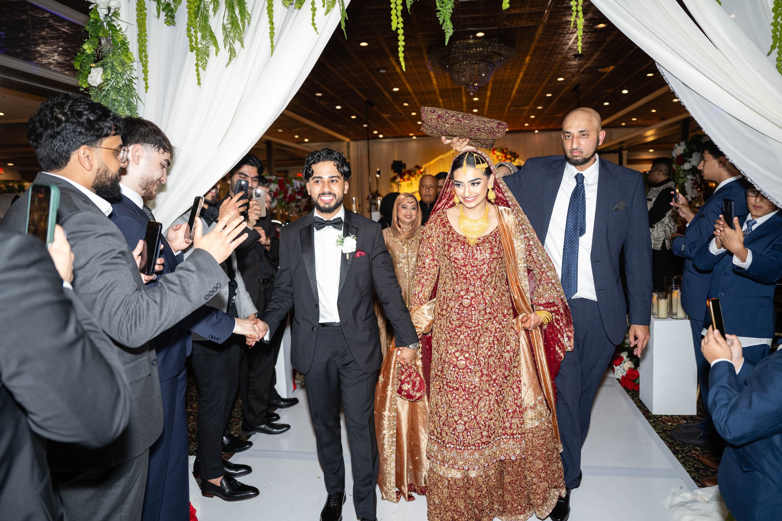 ahsan-aatika-sneak-peek-david-baker-studios-782.JPG