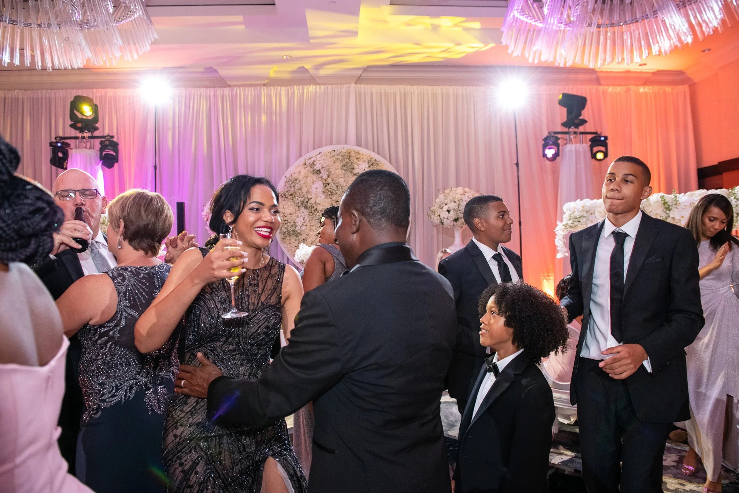 the-post-oak-hotel-uptown-houston-wedding-photos-david-baker-studios-llc-198.JPG