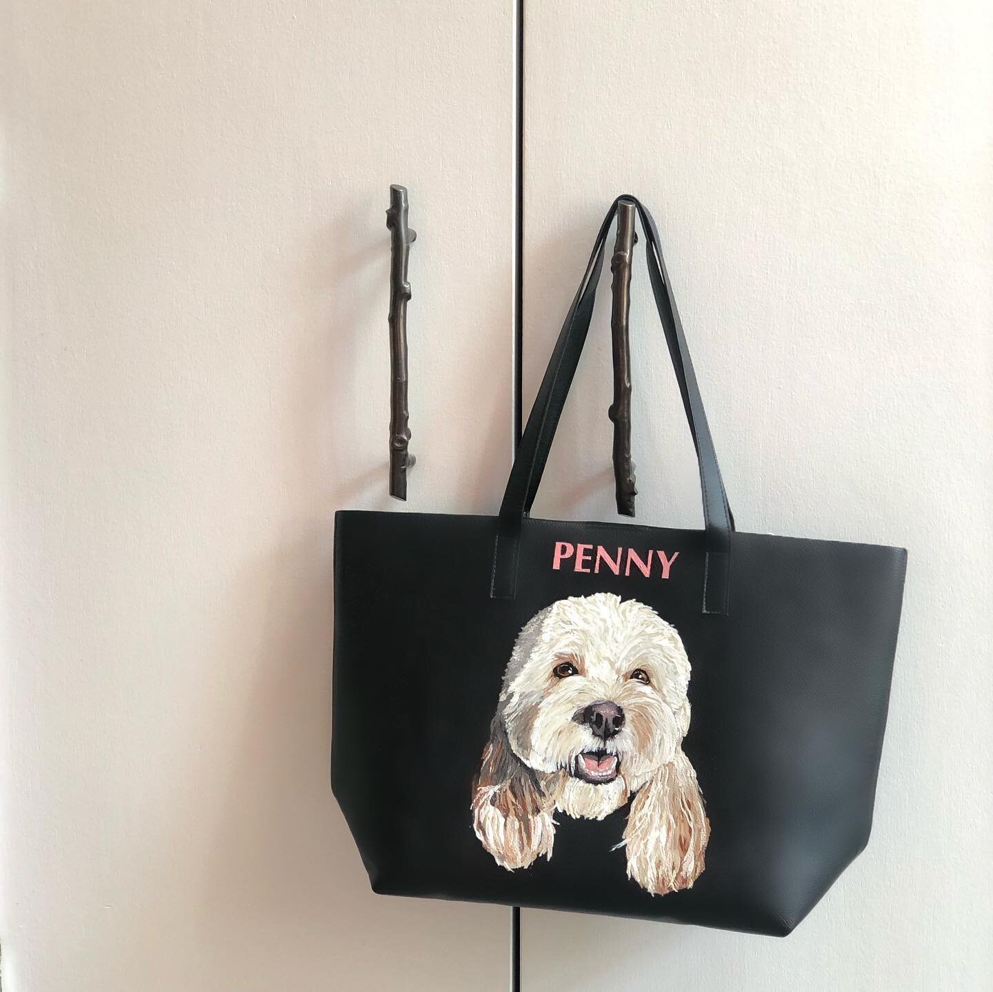 Another day, another #P&ecirc;t&agrave;Portrait #WearableArt #dogs 

#goldendudeleathers #dogsofinstagram #custom #handpainted #veganleather #madeinnyc #doglover #nyc #sustainableart #personalization #dogmom