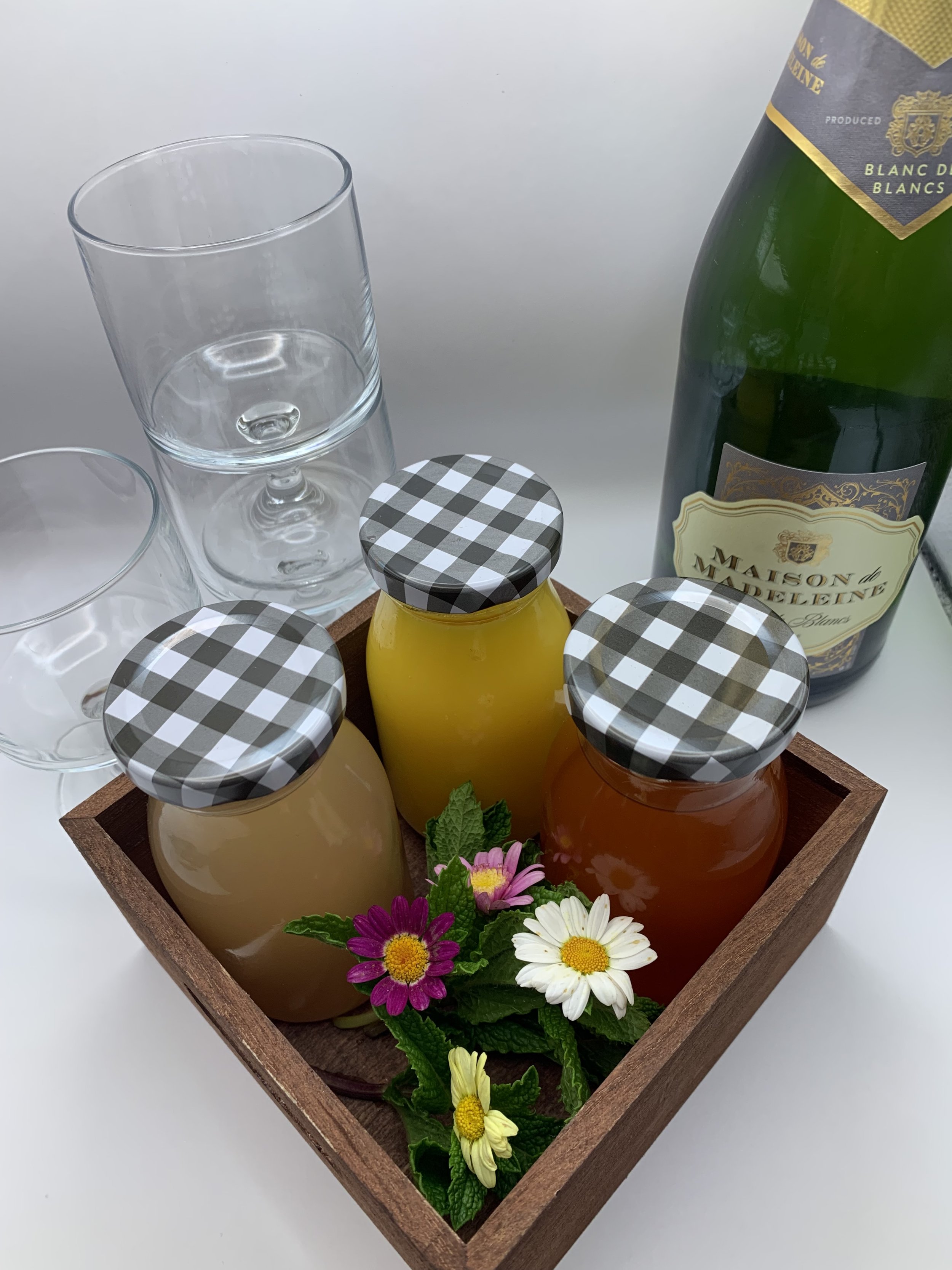 Mimosa Kit - Selection of Juices & Sparkling Blanc de Blancs