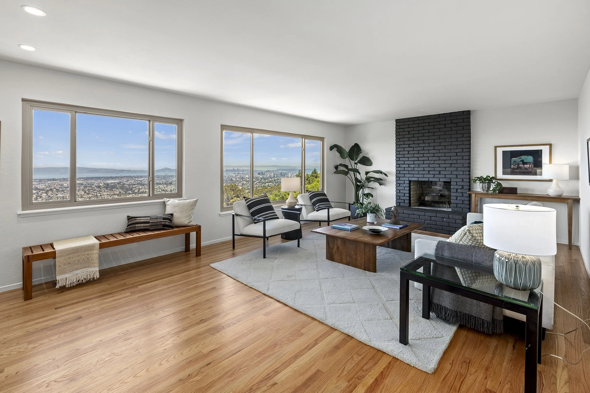 381Crestmont LR3.jpg