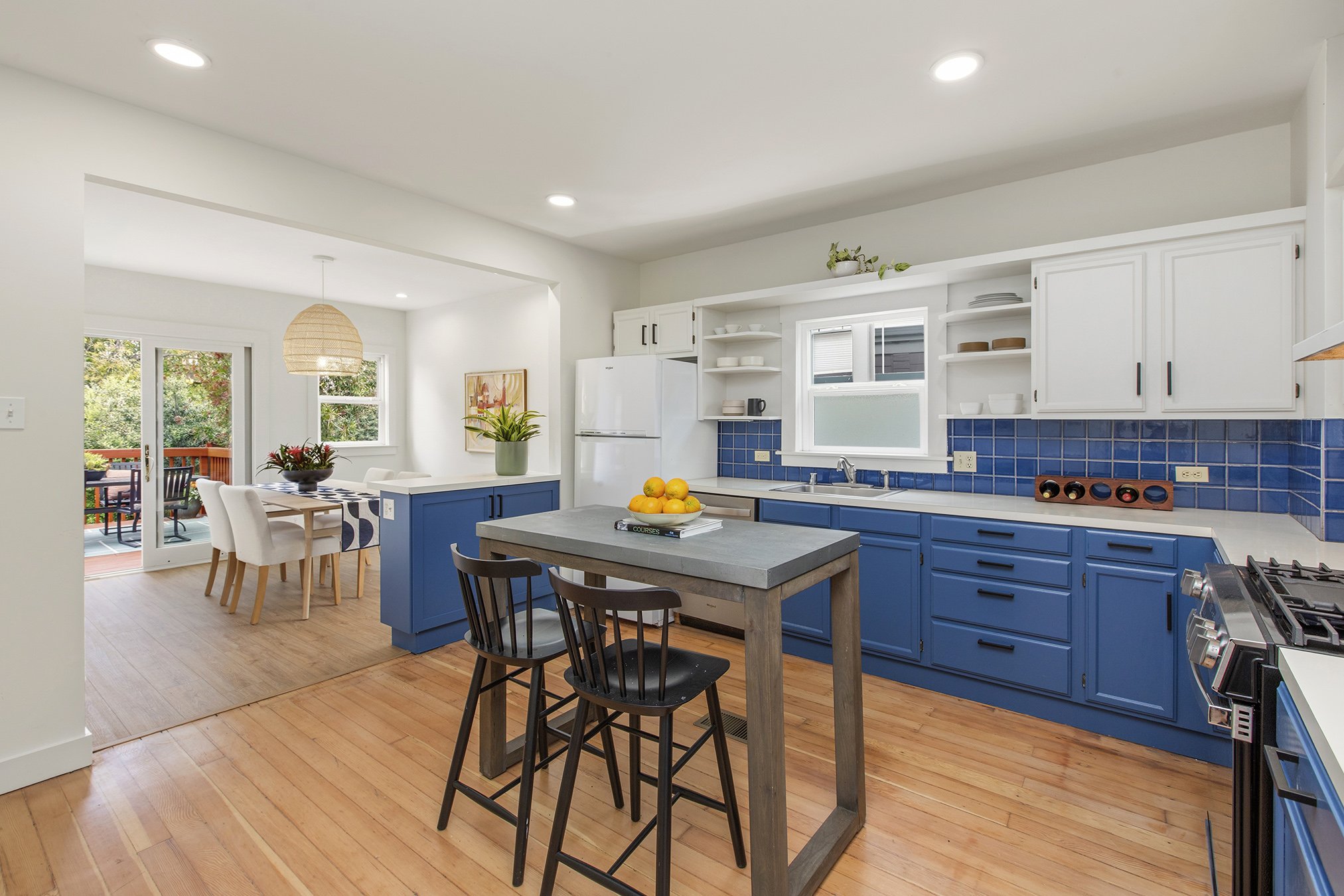 4025Webster Kitch2.jpg