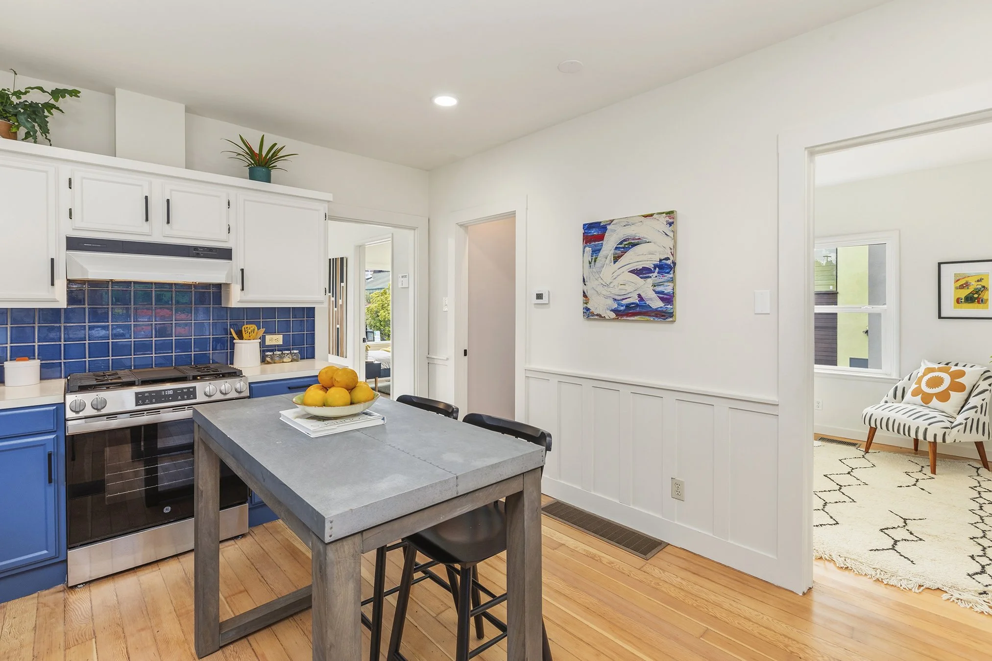 4025Webster Kitch3.jpg