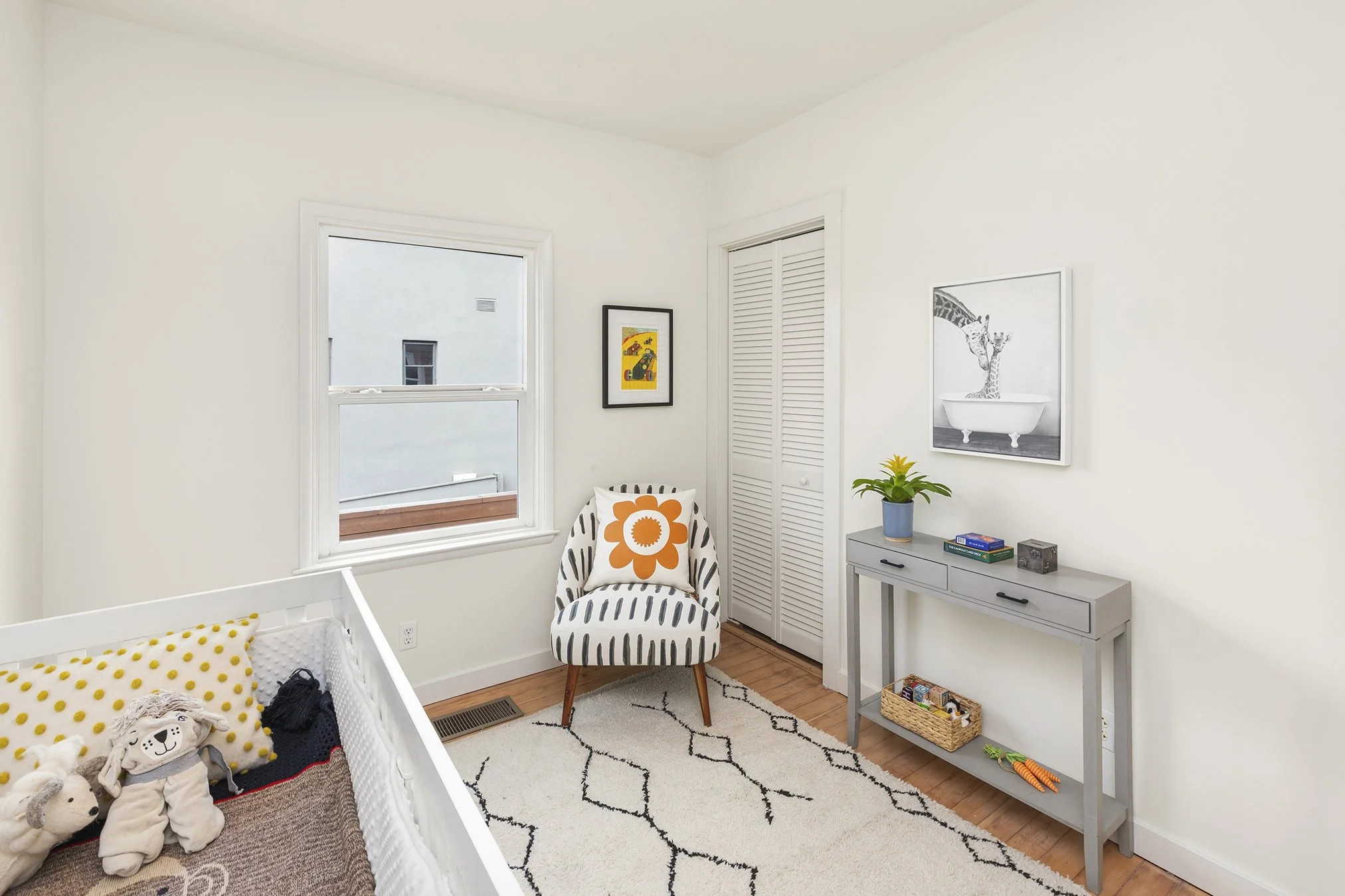 4025Webster 2BR2.jpg