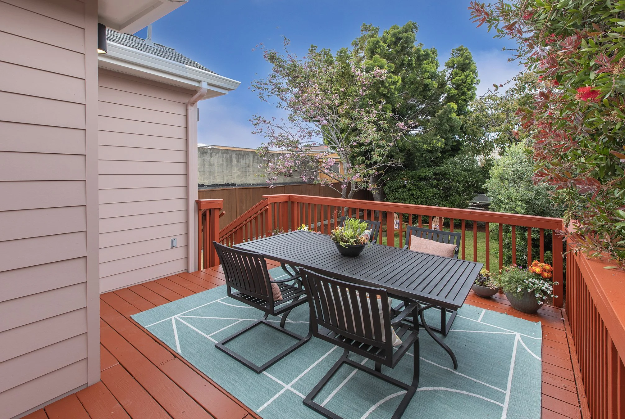 4025Webster Deck2.jpg