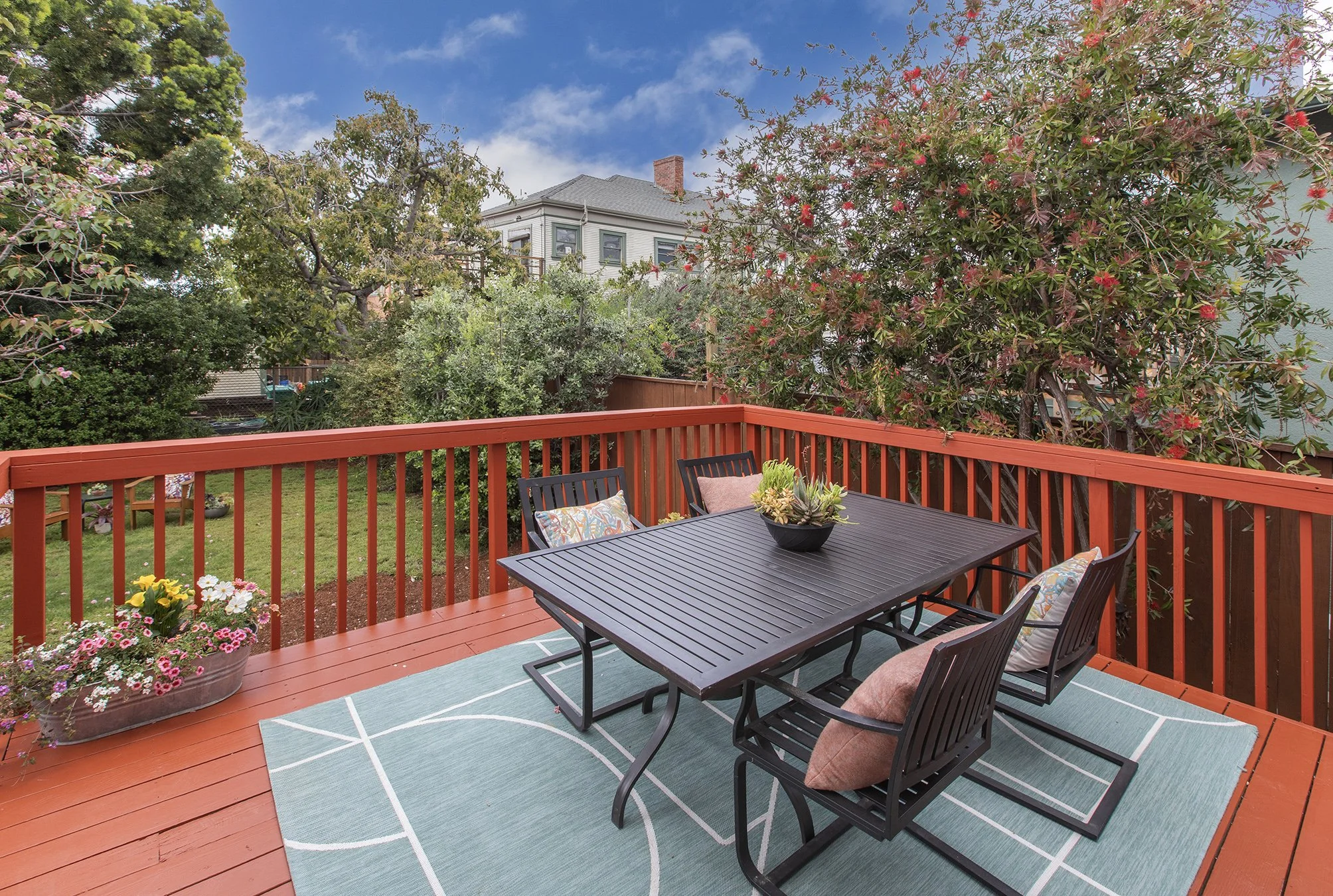 4025Webster Deck1.jpg