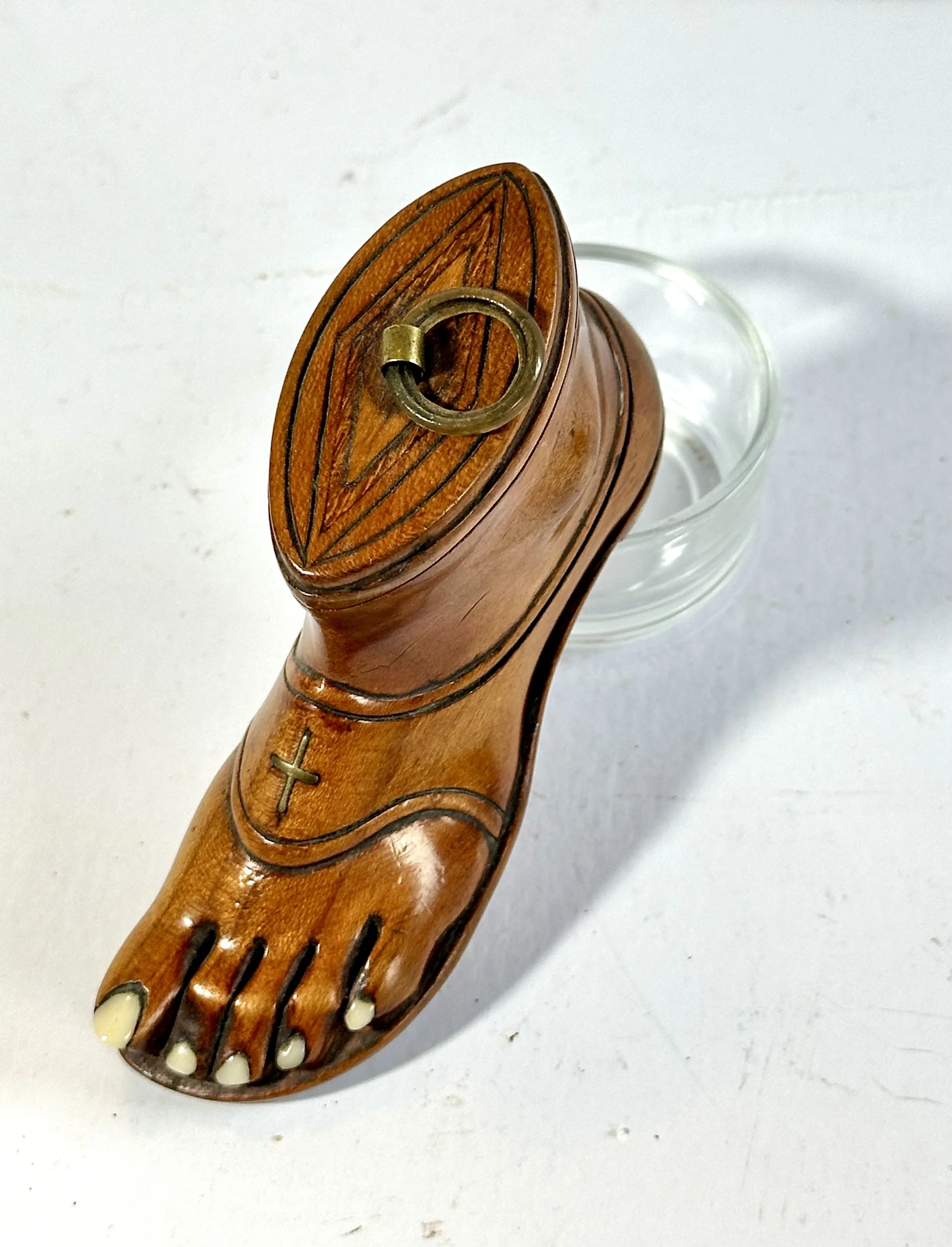 Boxwood Roman Sandel Snuff box