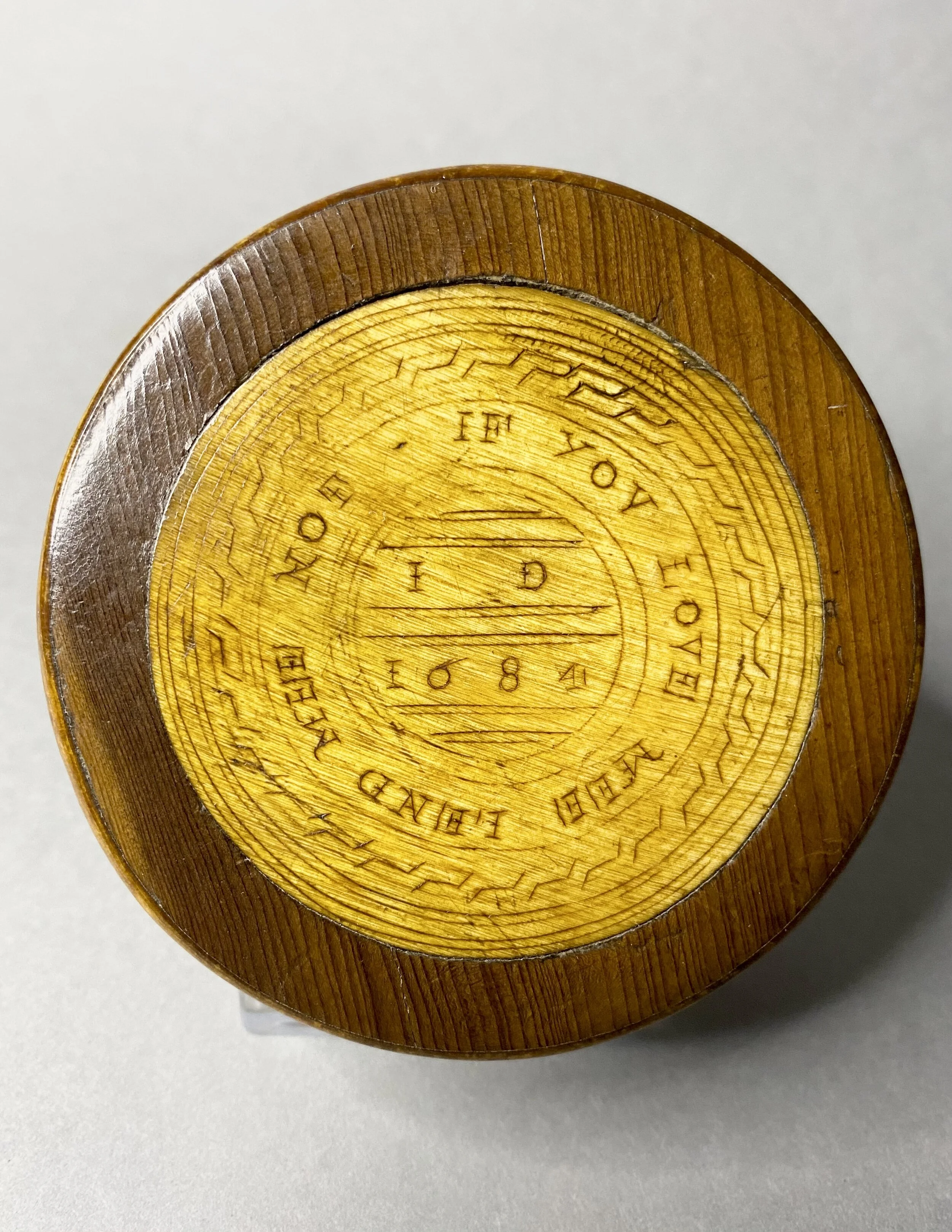 Very rare dated cedar and horn snuff/Tobacco box with blackthorn prickets