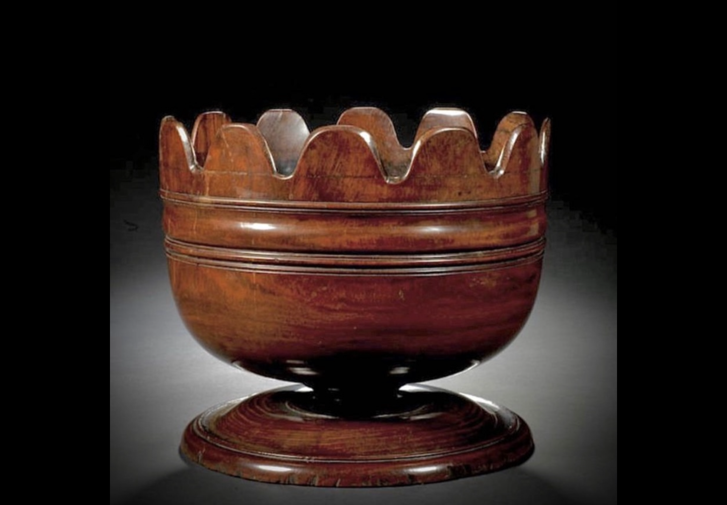 Extremely Rare (Unique) 17th Century Lignum Vitae ‘Montieth’