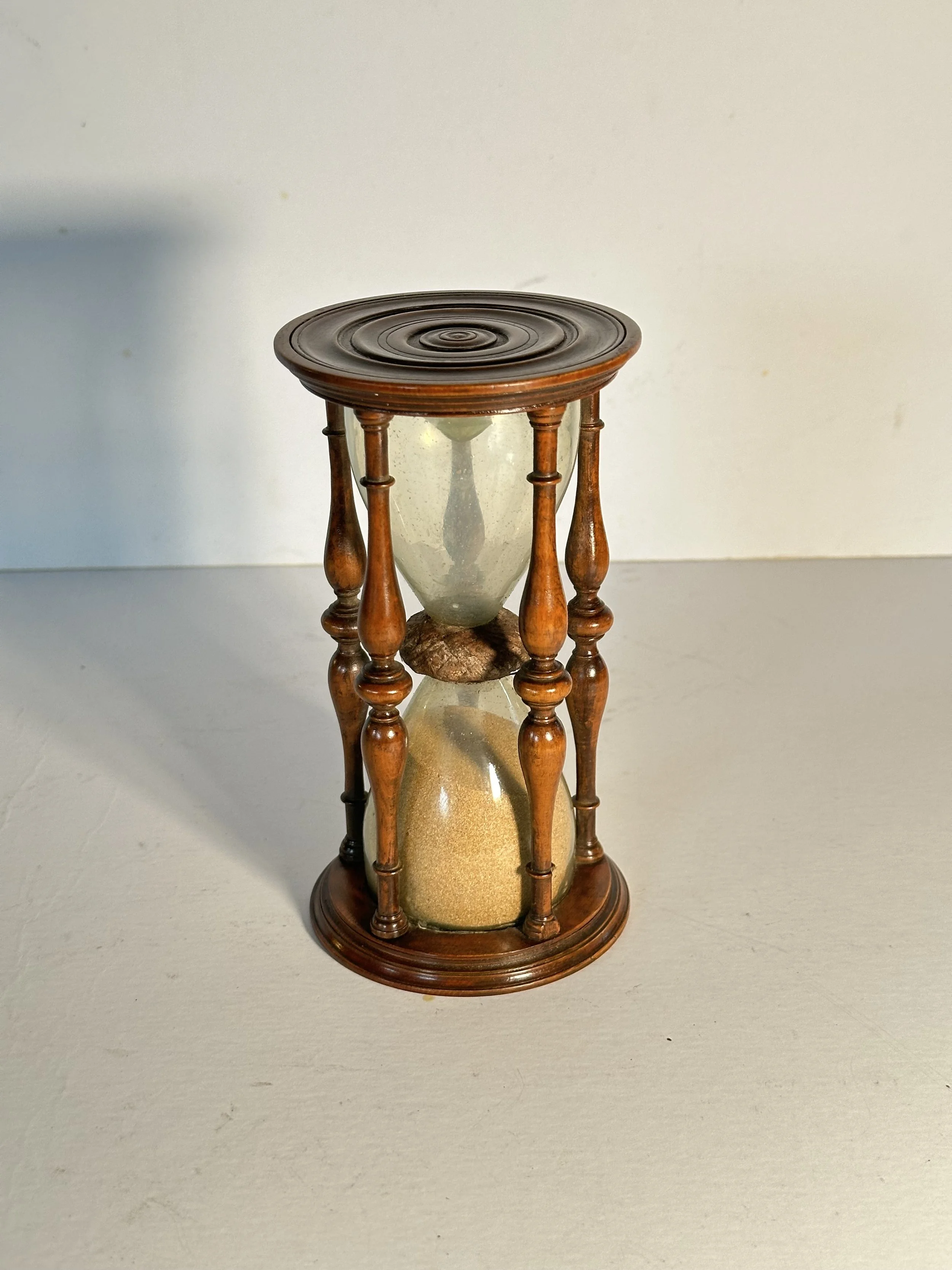 Superb Rare 17th Century Hourglass’