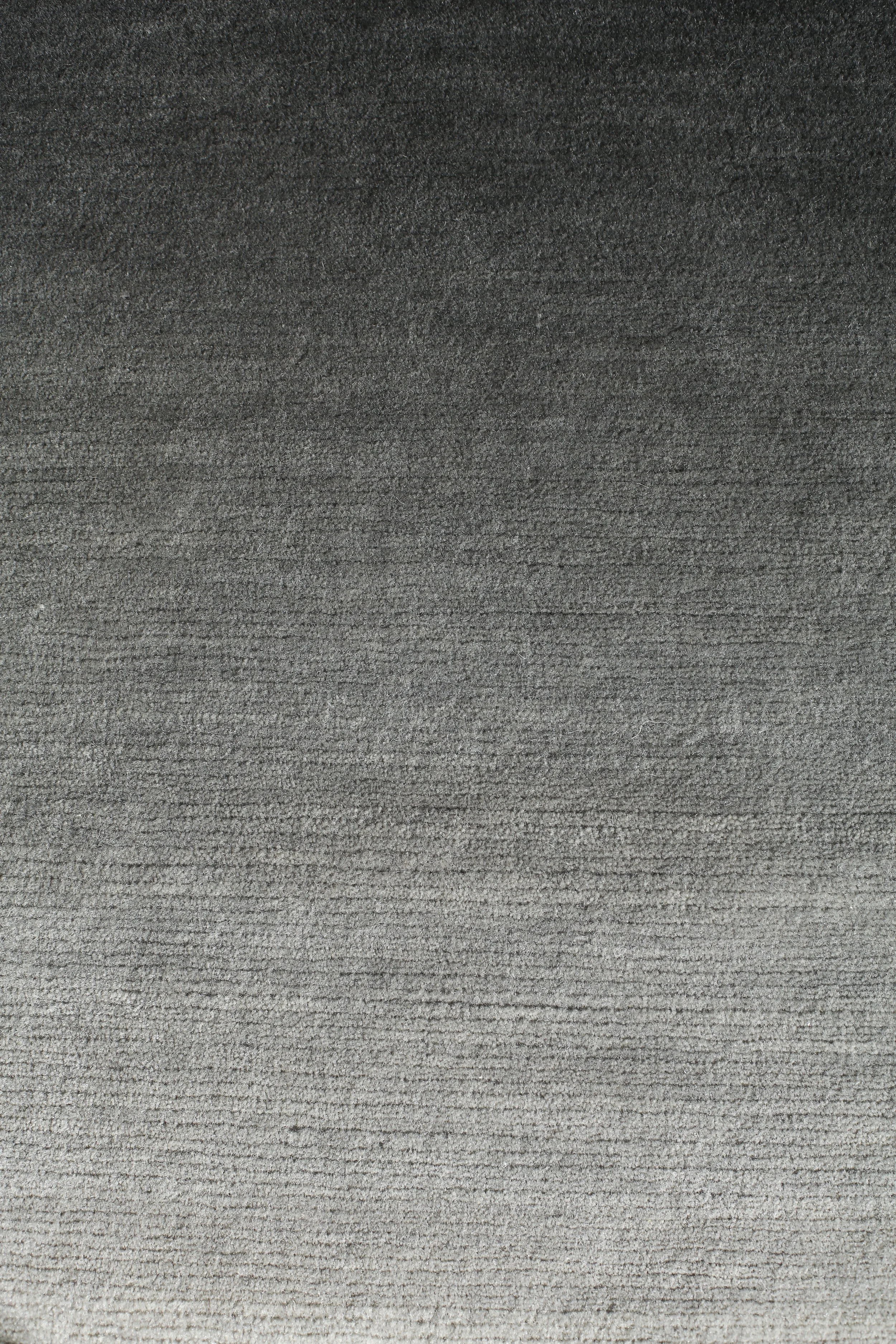 Fade rug_gray.JPG