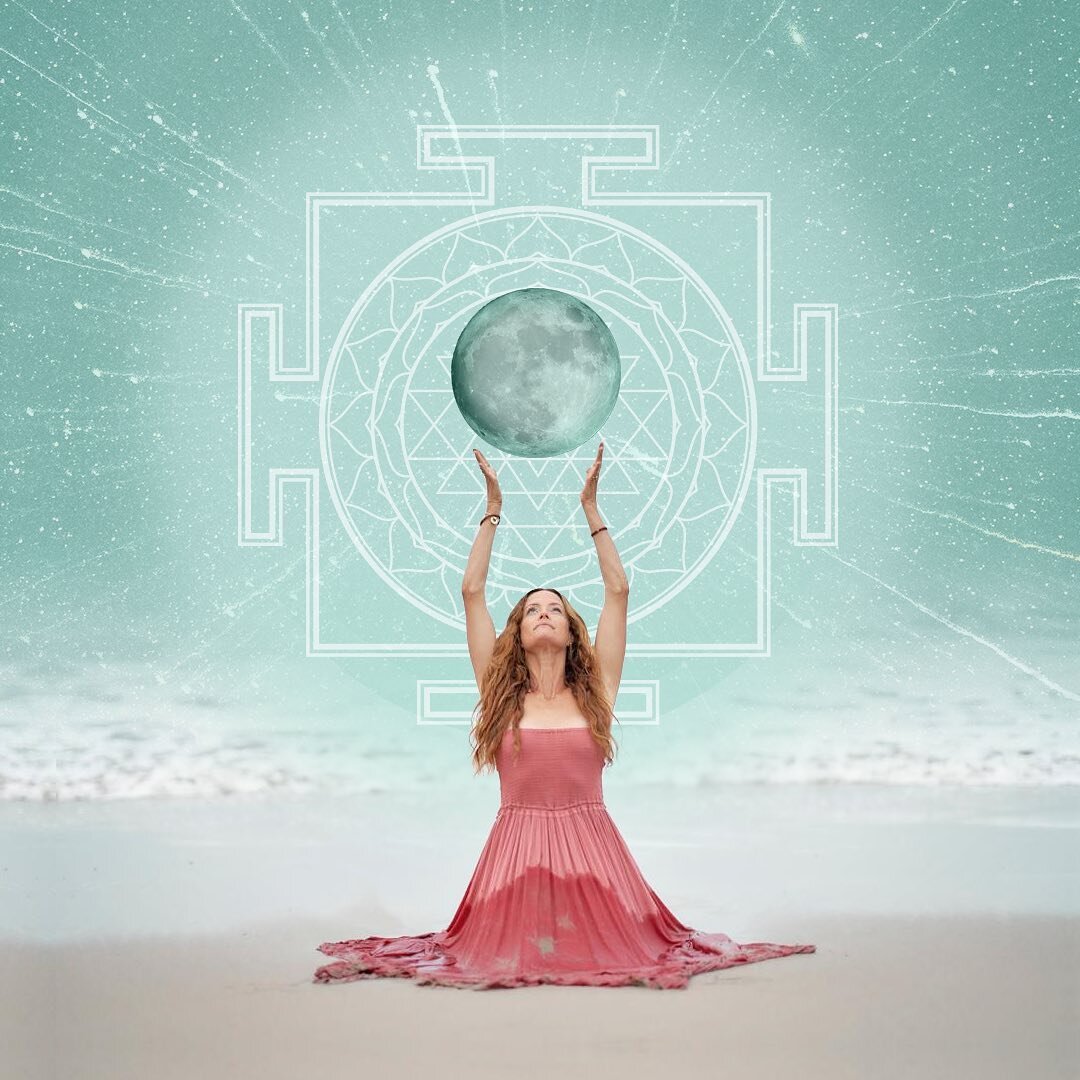 I&rsquo;m digging these digital collages. Here&rsquo;s one I made for @radha.ma108 for a recent New Moon Women&rsquo;s Circle workshop she held... I highly recommend them if you&rsquo;re looking for a cool monthly ritual. ✌️ 

#collage #digitalcollag