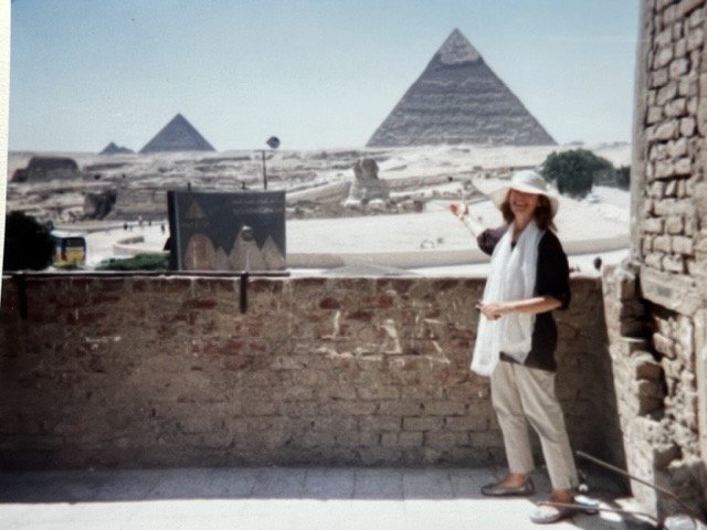 Sue in Giza, Egypt in 2009, after teaching at the Bibliotheca Alexandria.