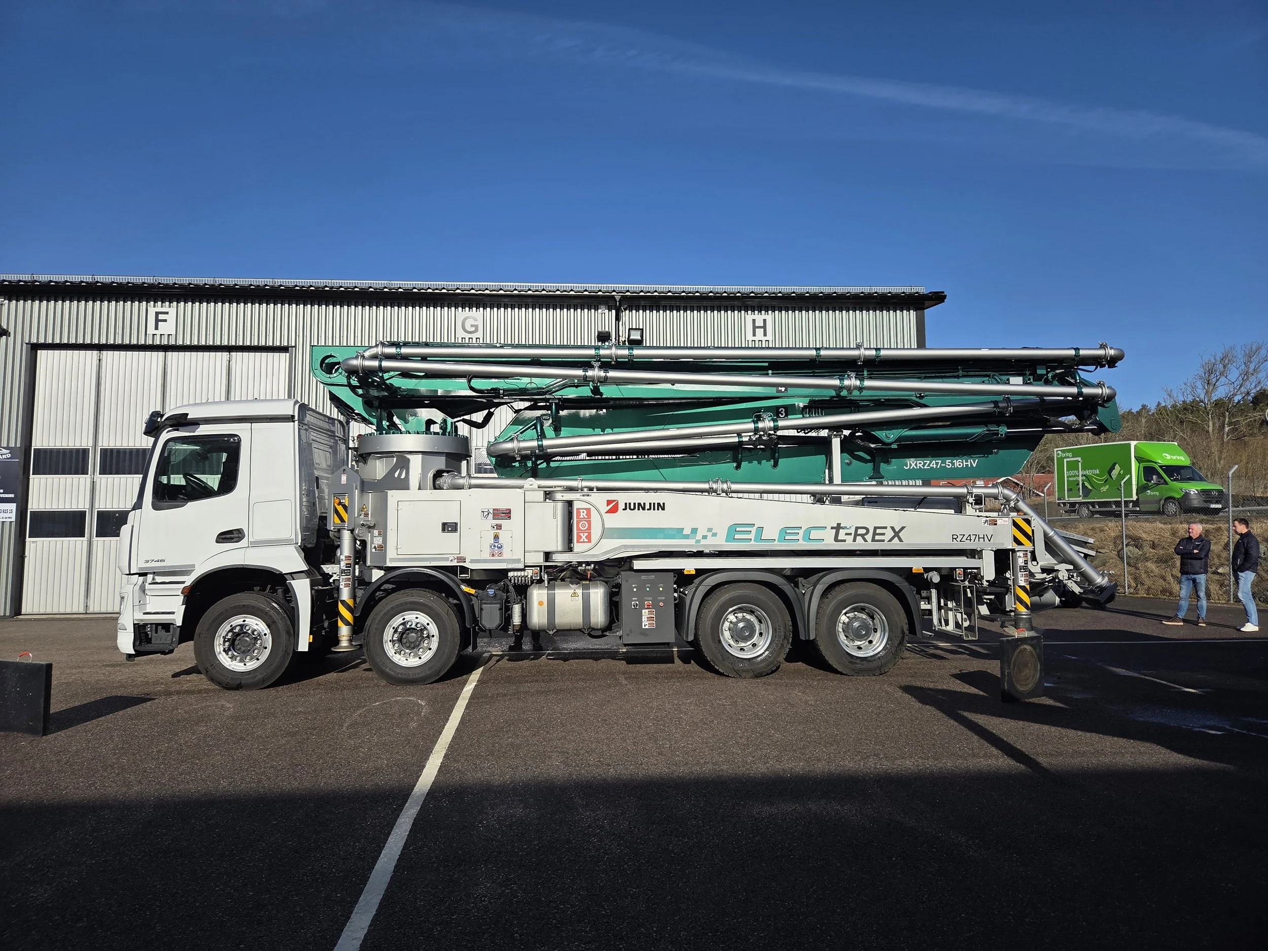 JUNJIN M47 HYBRID Mercedes (1).jpg