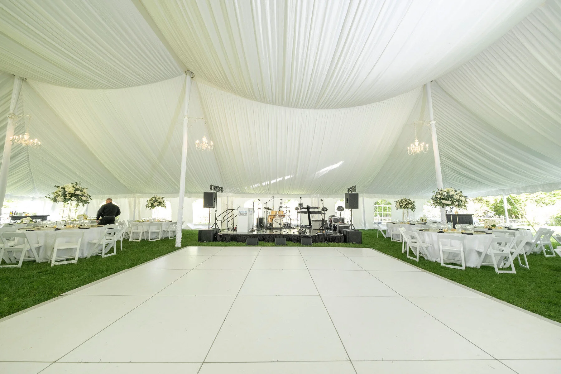 Smiling through Chaos New Jersey Wedding Planner